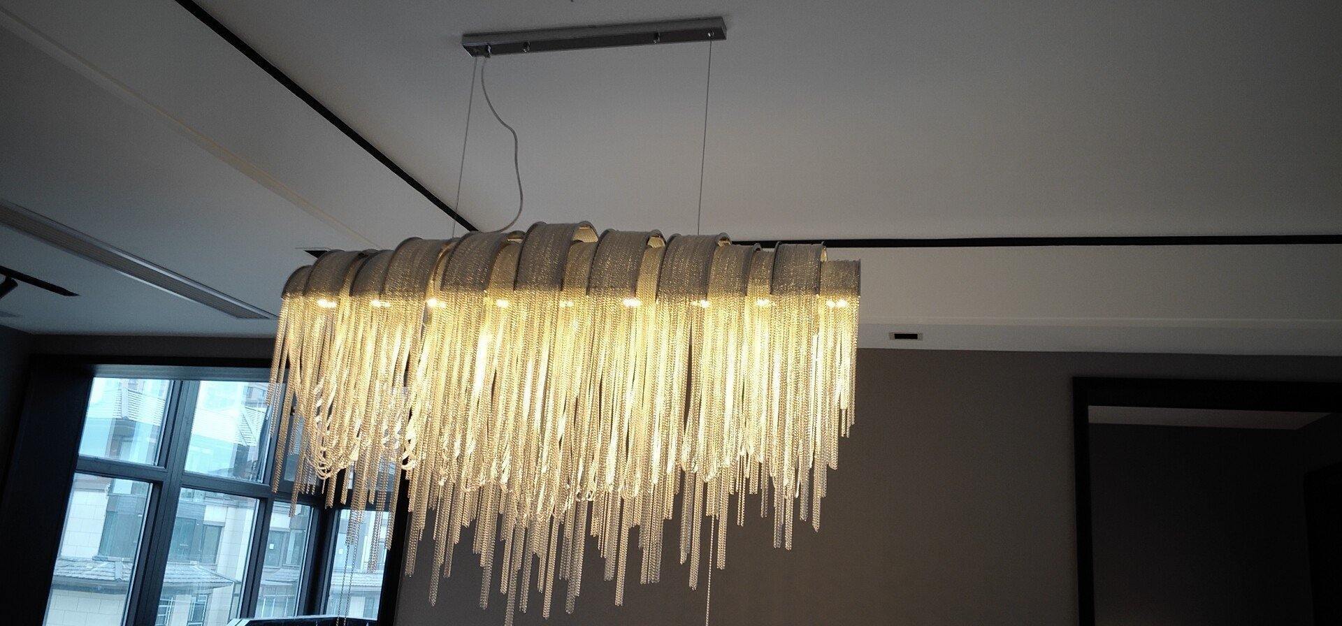 Volver Chandelier