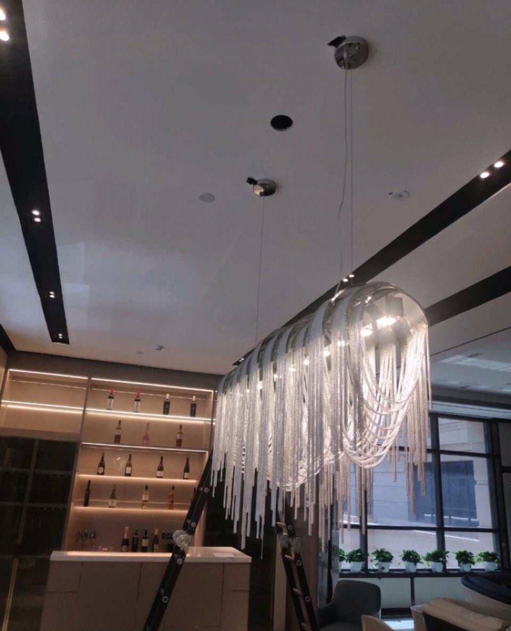 Volver Chandelier
