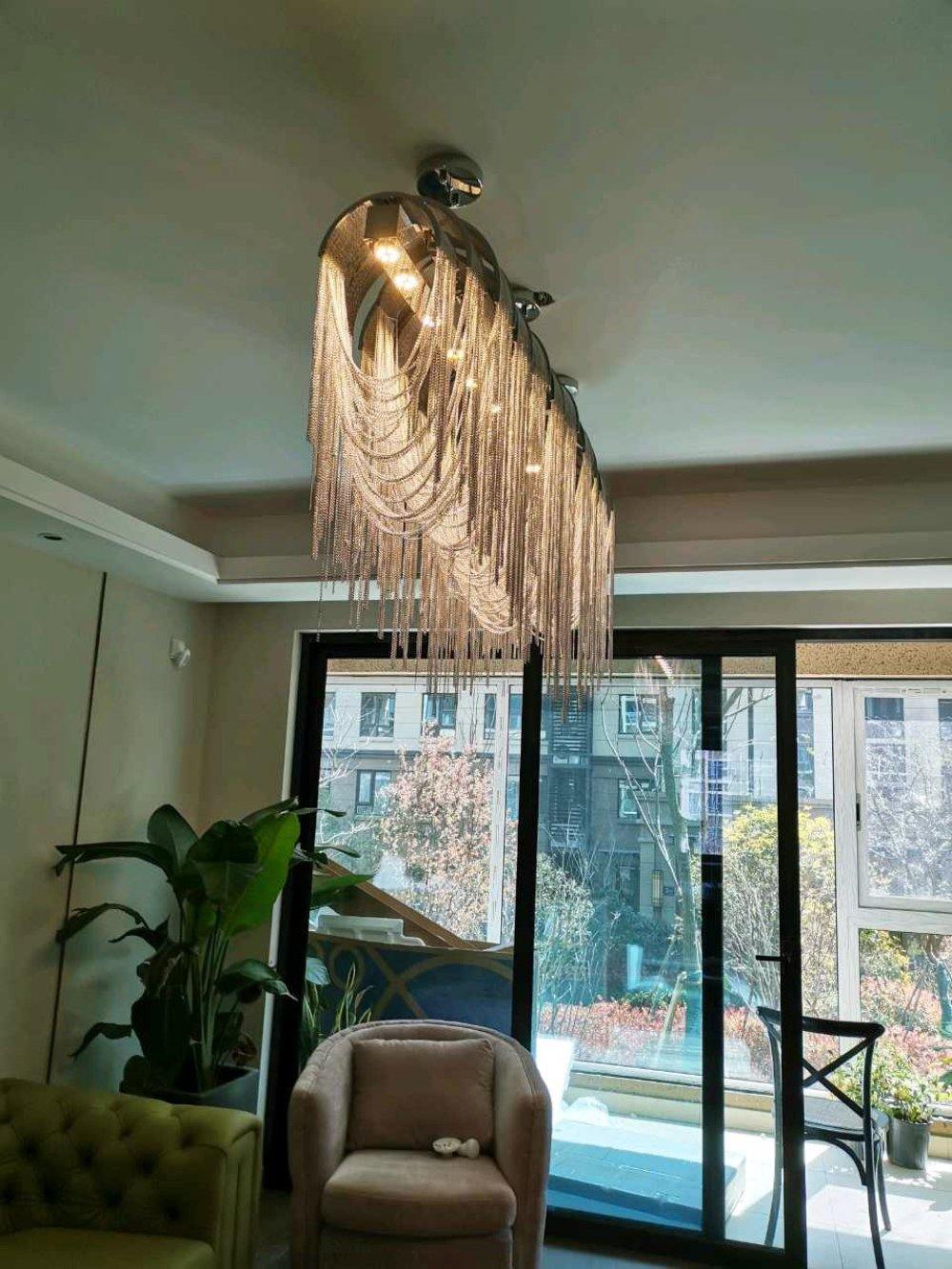 Volver Chandelier