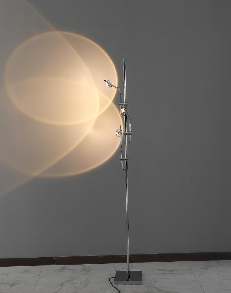 Wa Wa Floor lamp.