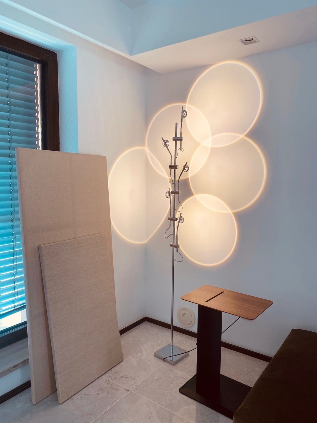 Wa Wa Floor lamp.