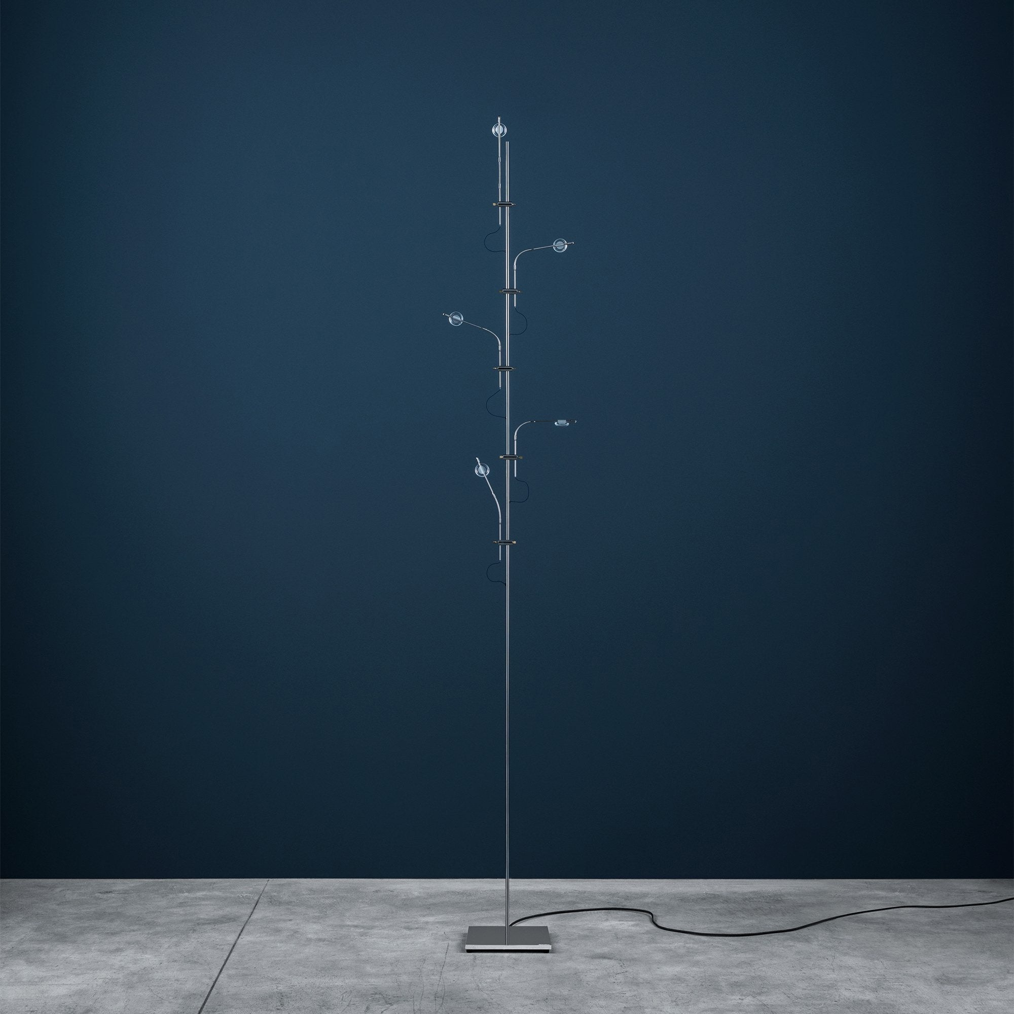 Wa Wa Floor lamp.