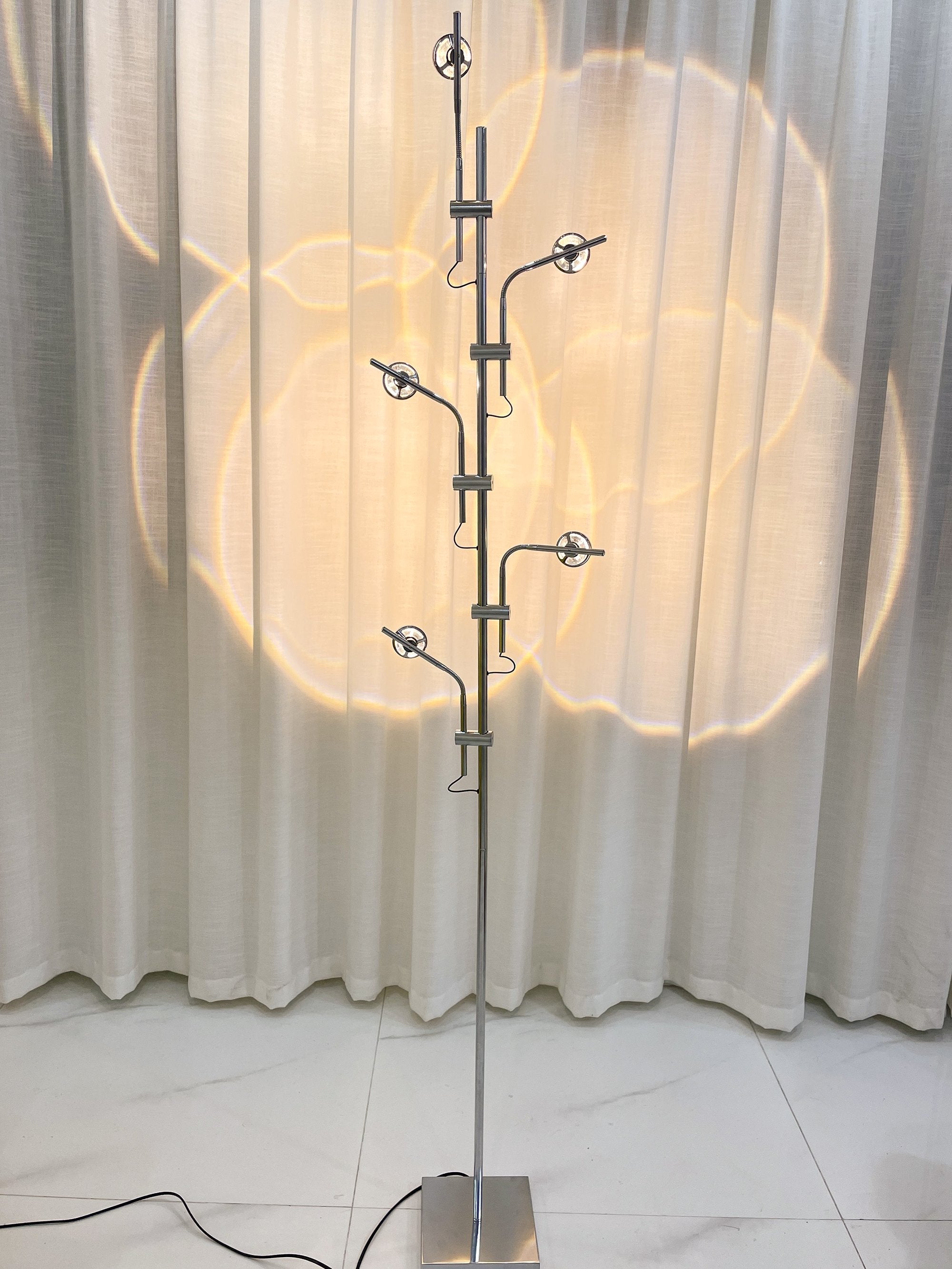 Wa Wa Floor lamp.