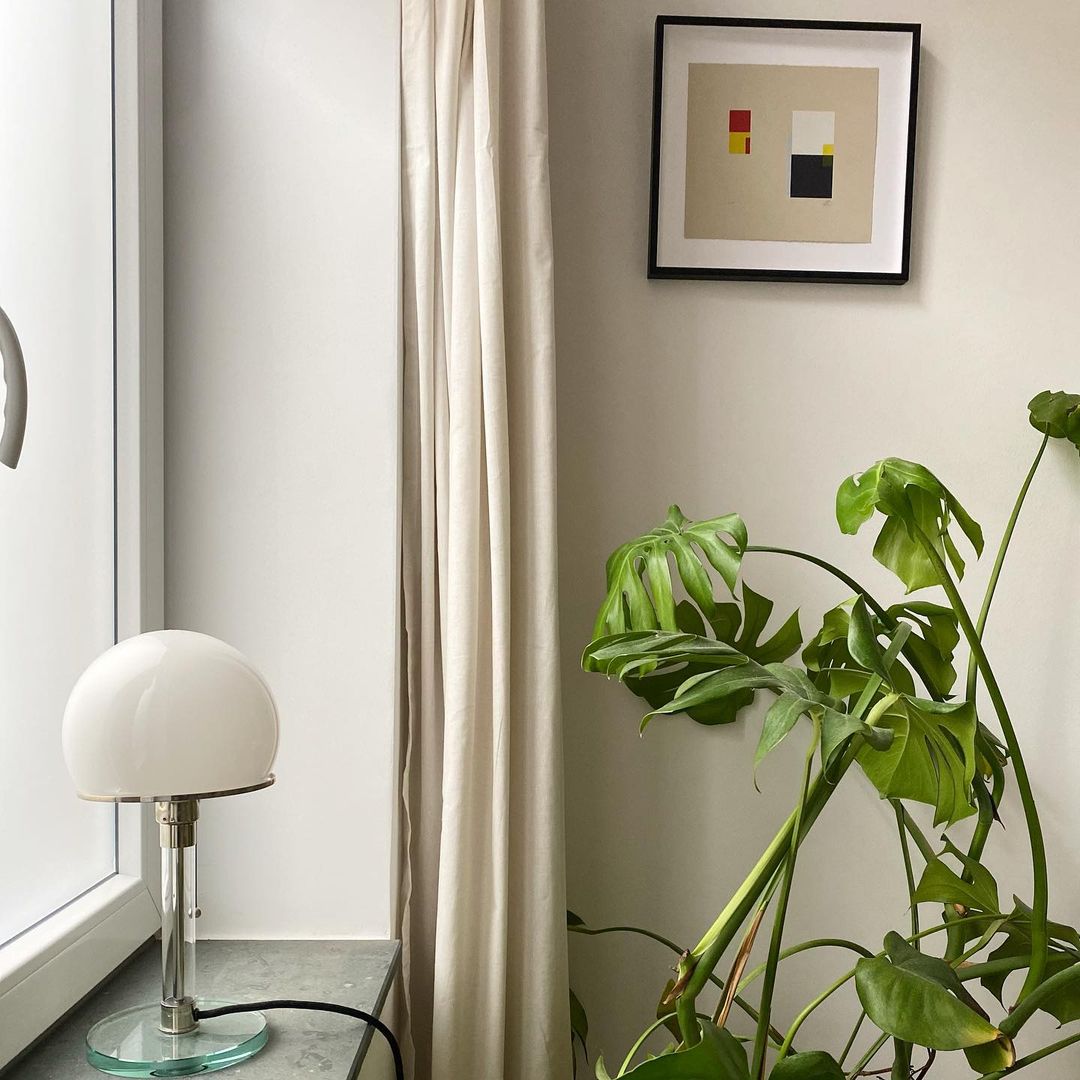 WG 25 GL Table Lamp
