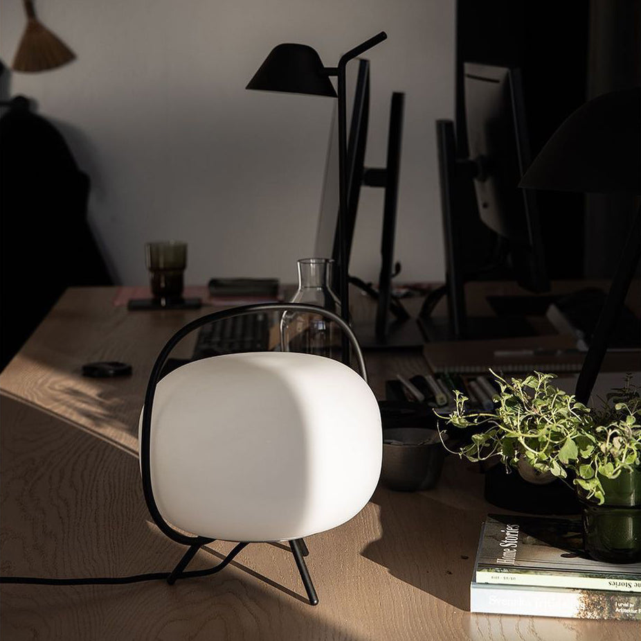 Lampe de table errante