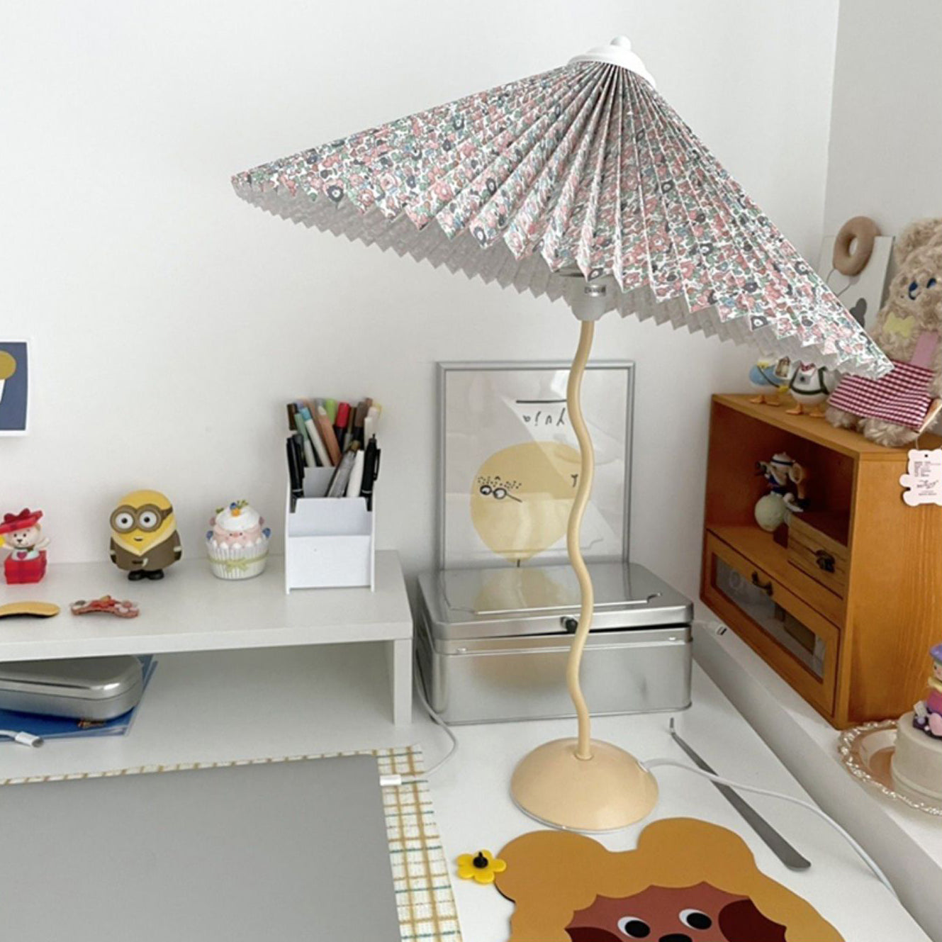 Waves Table Lamp