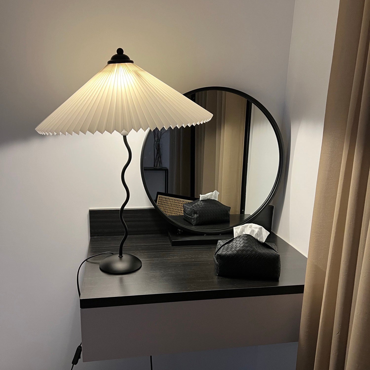 Waves Table Lamp