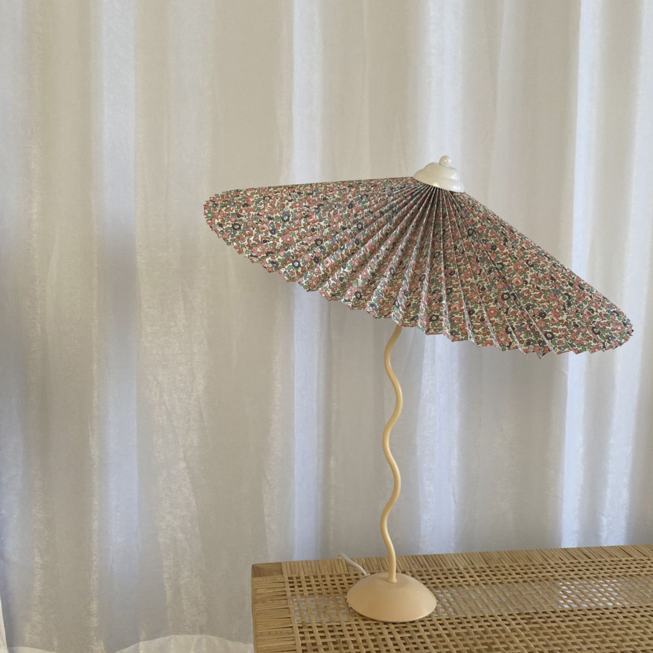 Waves Table Lamp