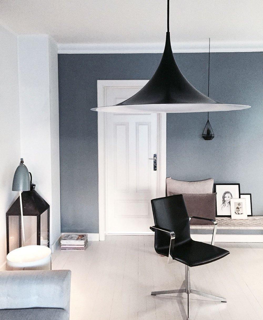 Semi pendant light