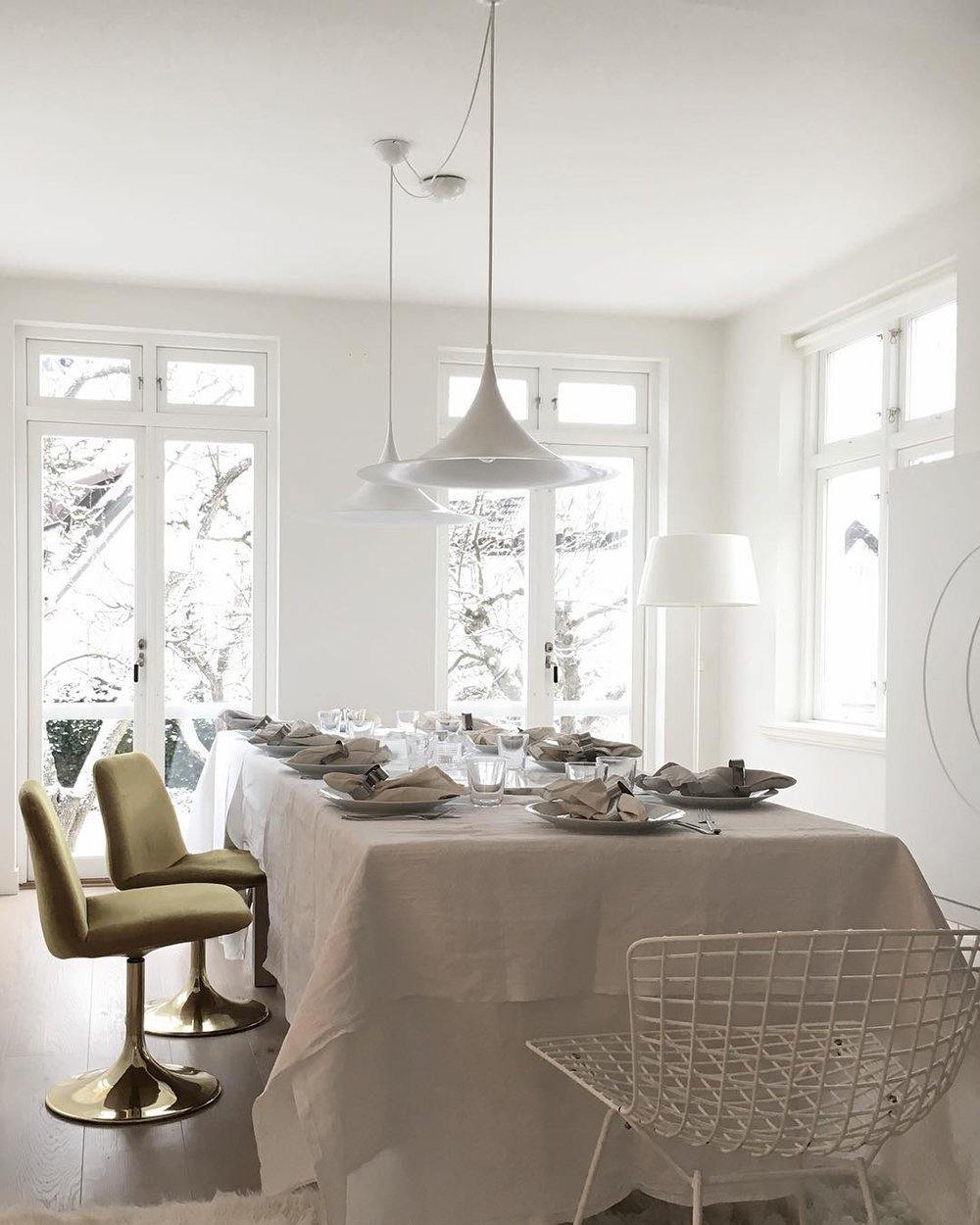 Semi pendant light