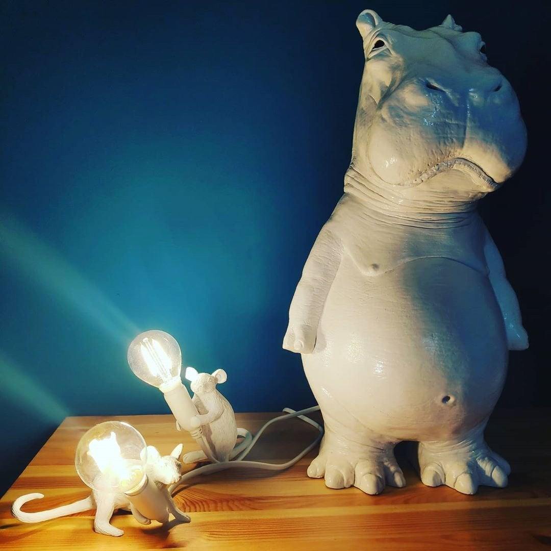 Mouse table lamp