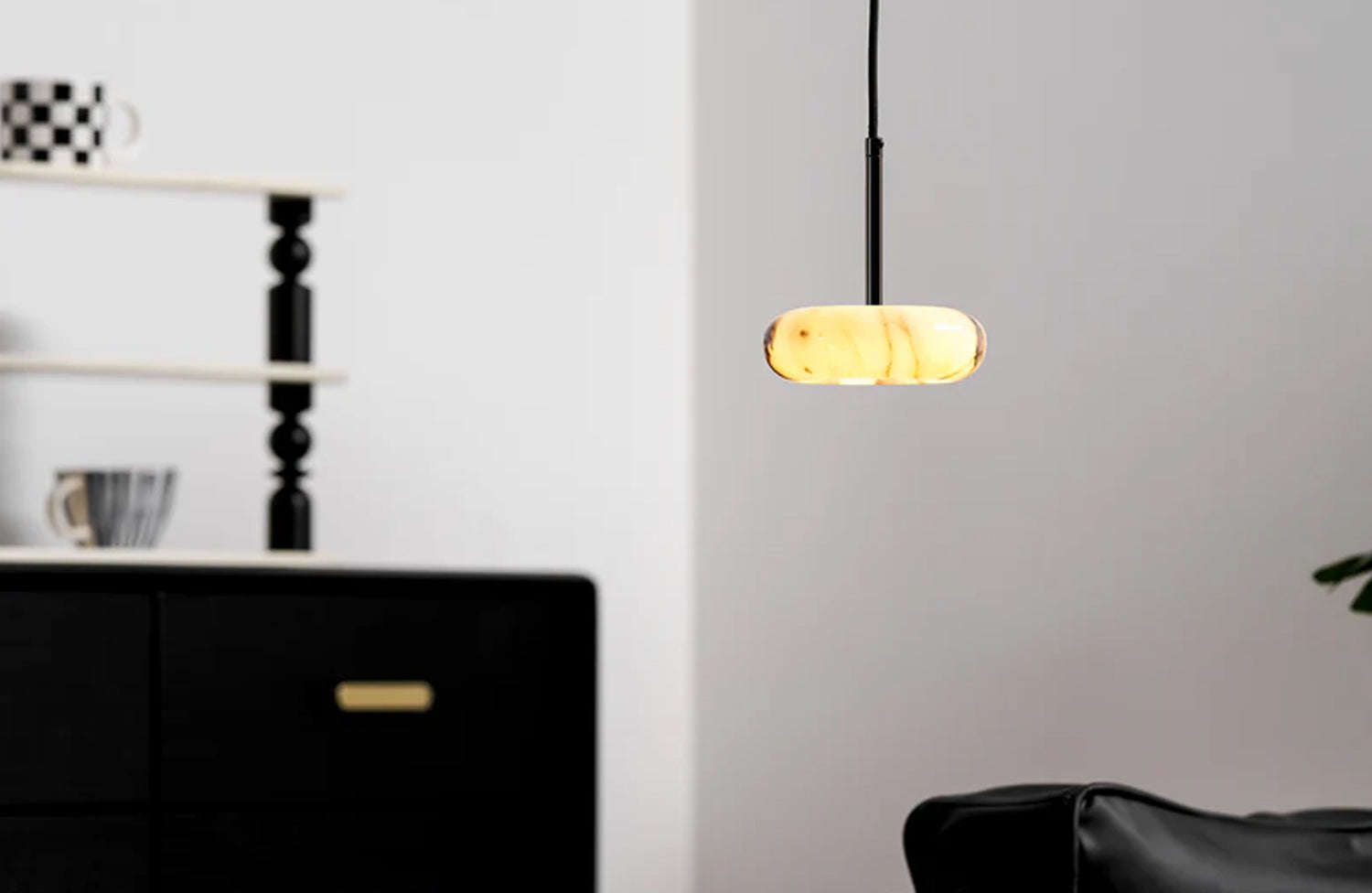 Luxurious Looks: How These Chandeliers Transcend Time