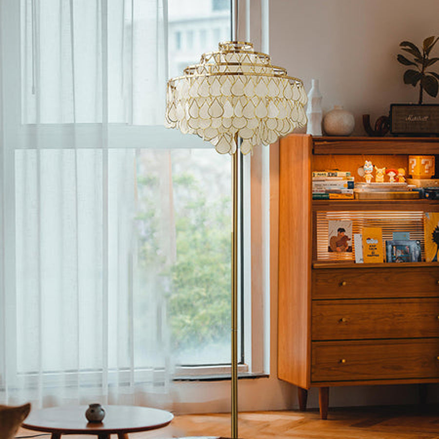 Abbington Shell Floor Lamp – detail 3