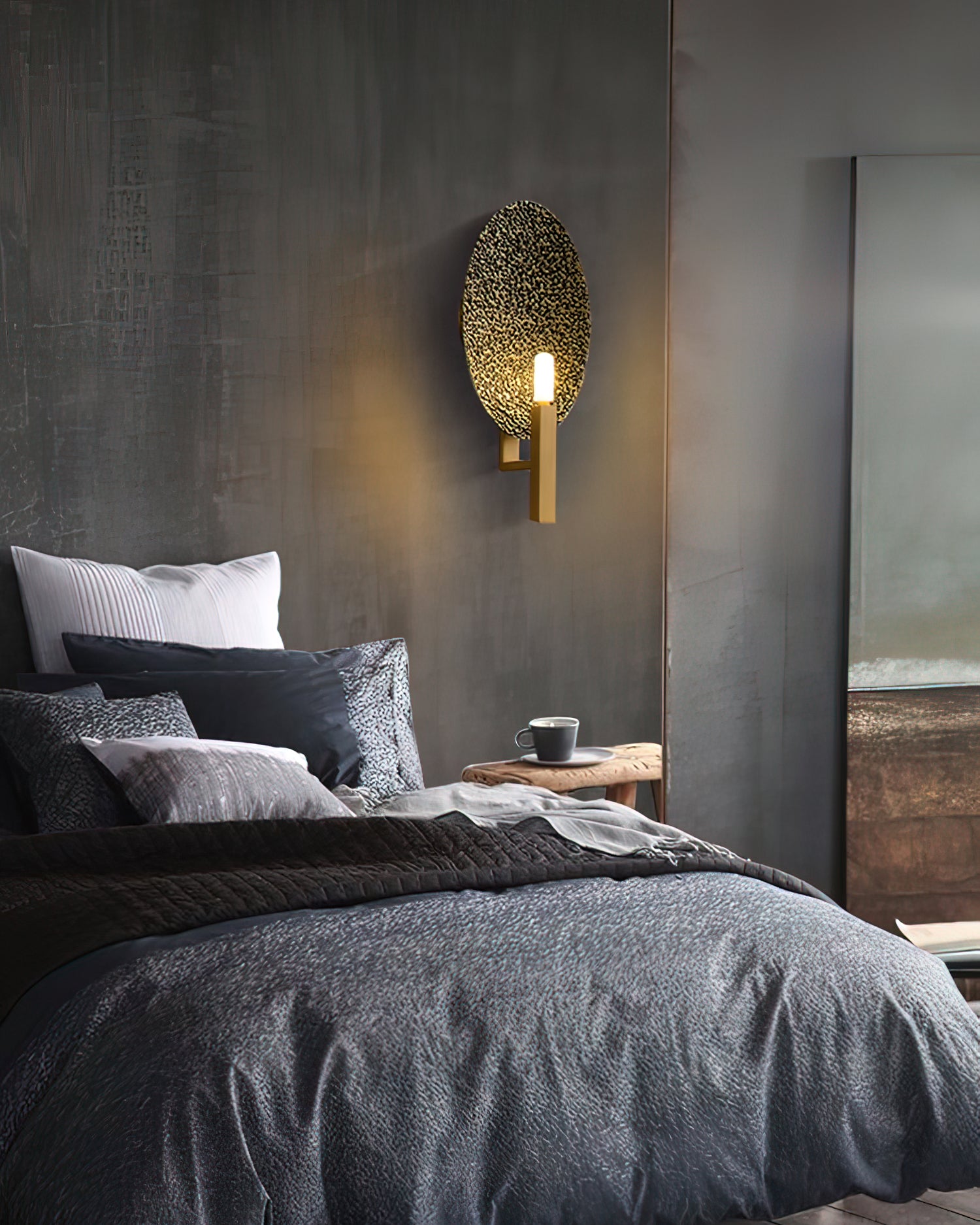 Aprile Wall Light