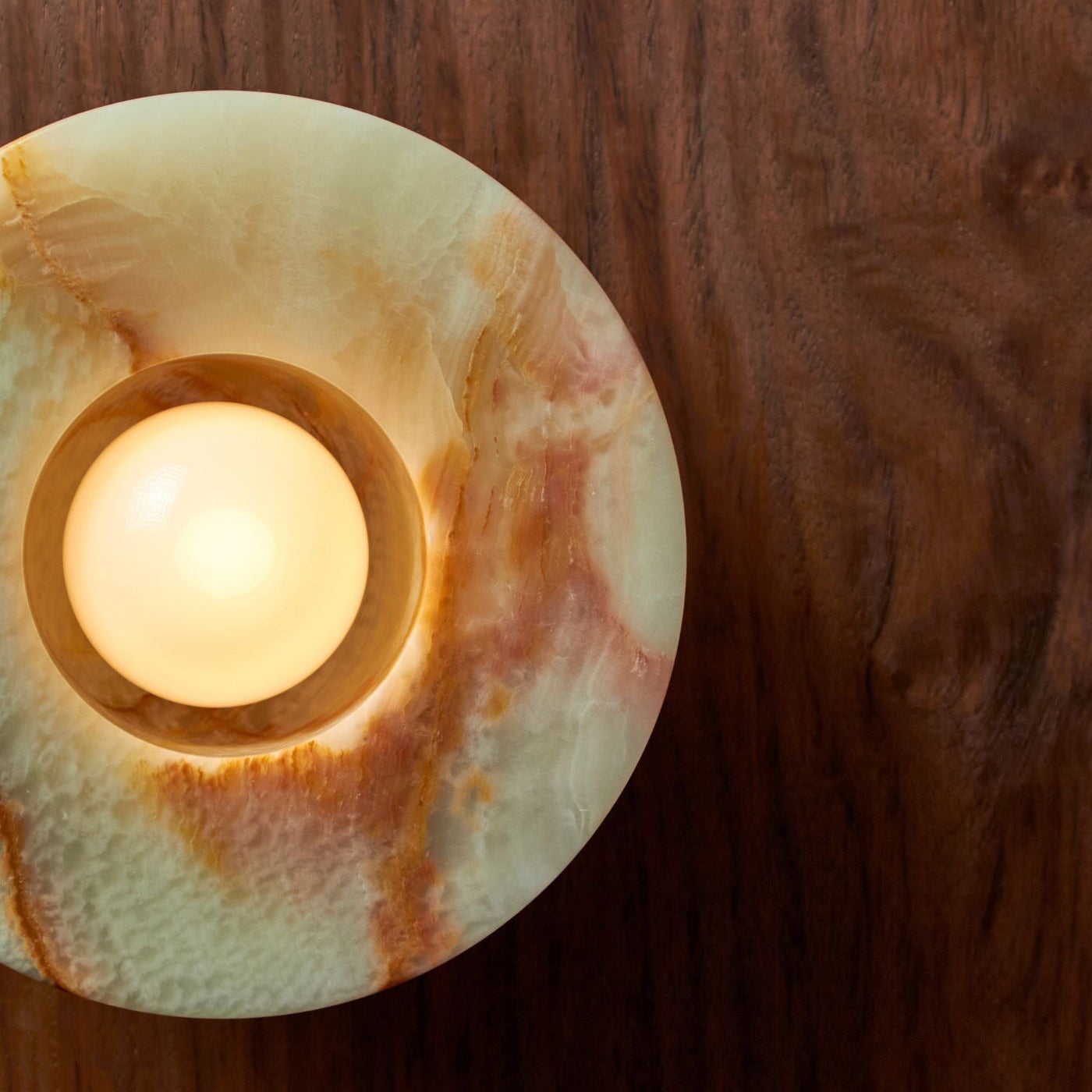 Aurelia Sconce