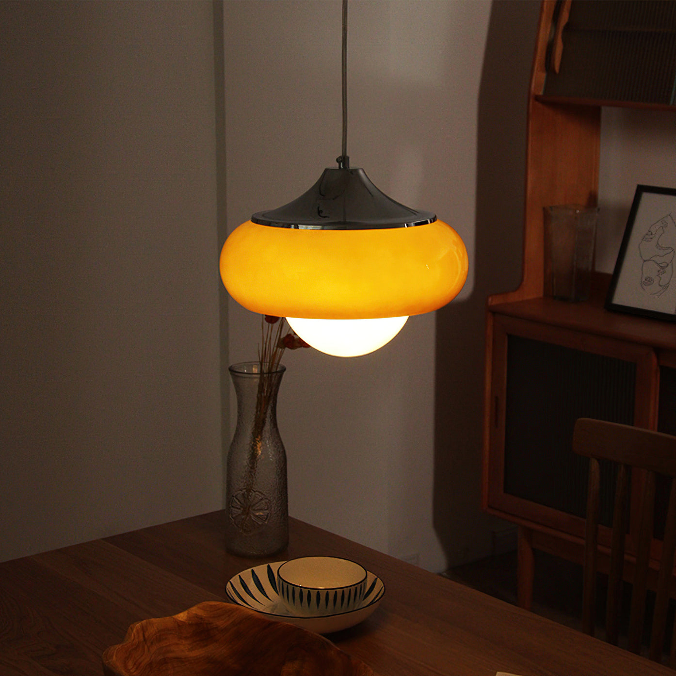 Bauhaus Egg Tart Pendant Lamp