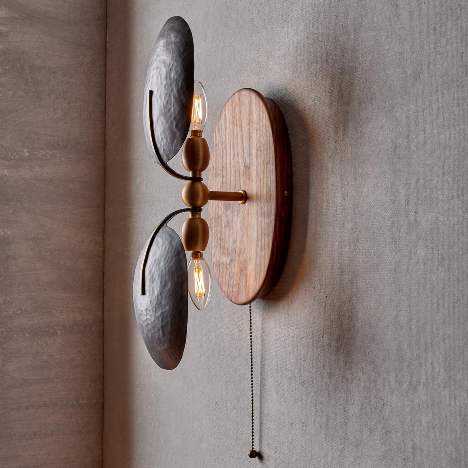 Callisto Wall Lamp