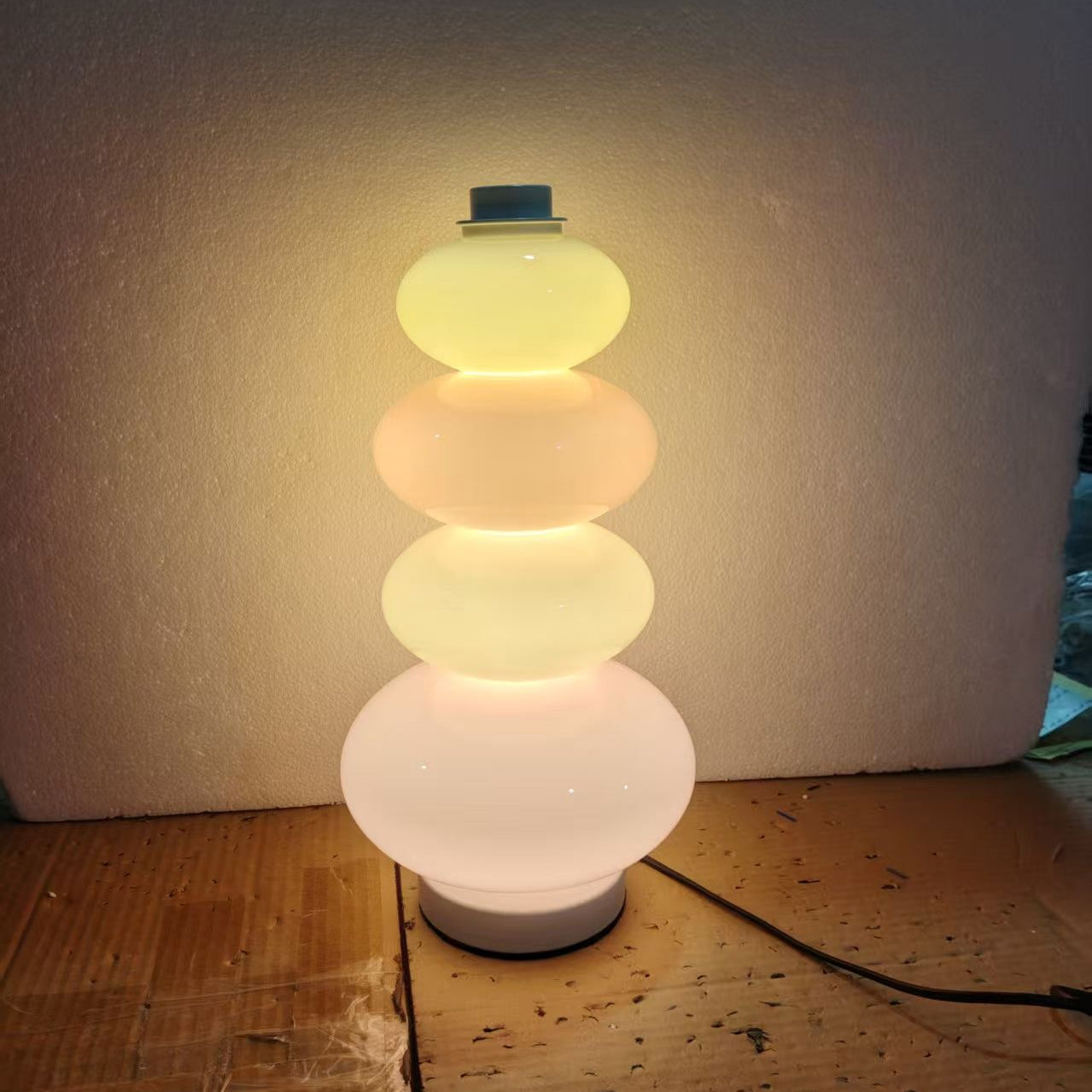 مصباح طاولة كاندي