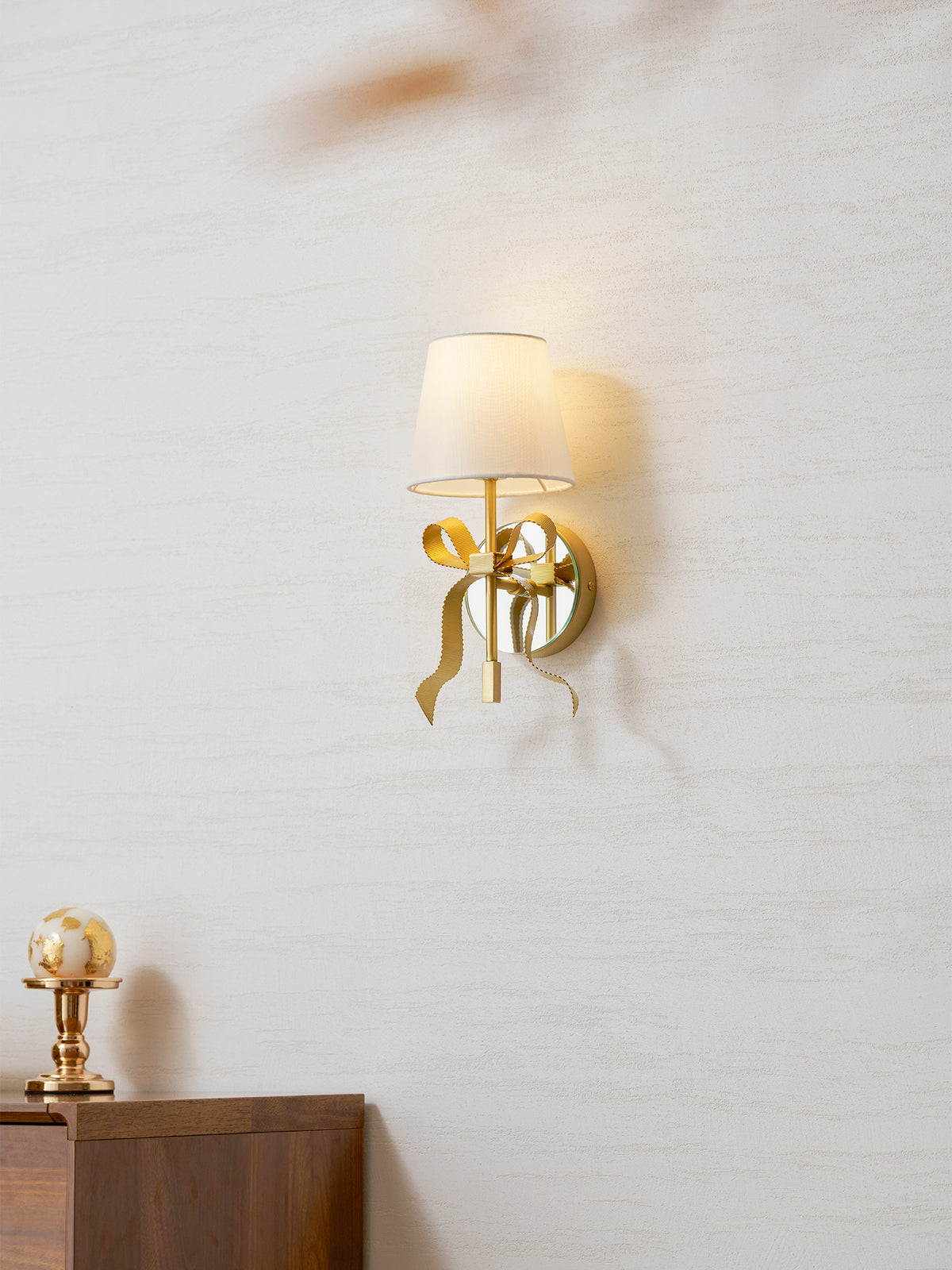 Colette Mirrored Bow Wall Sconce – detail 22
