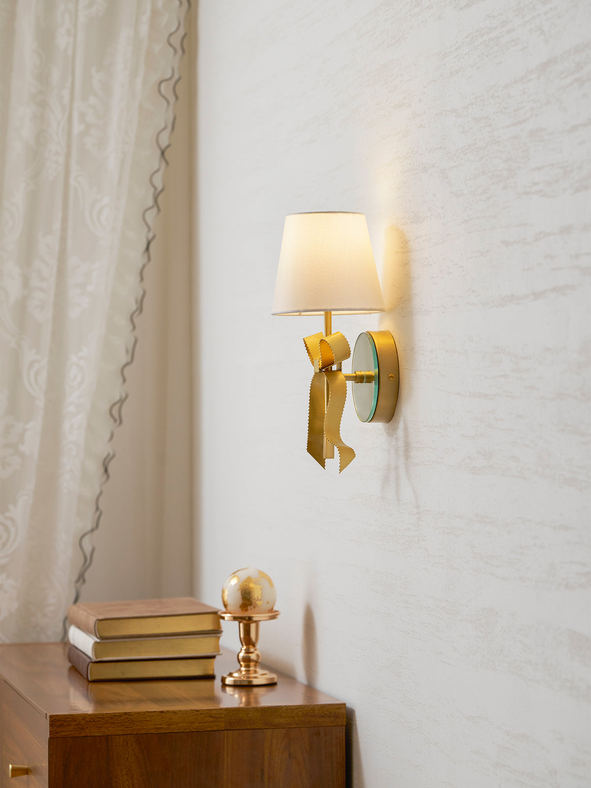 Colette Mirrored Bow Wall Sconce – detail 17