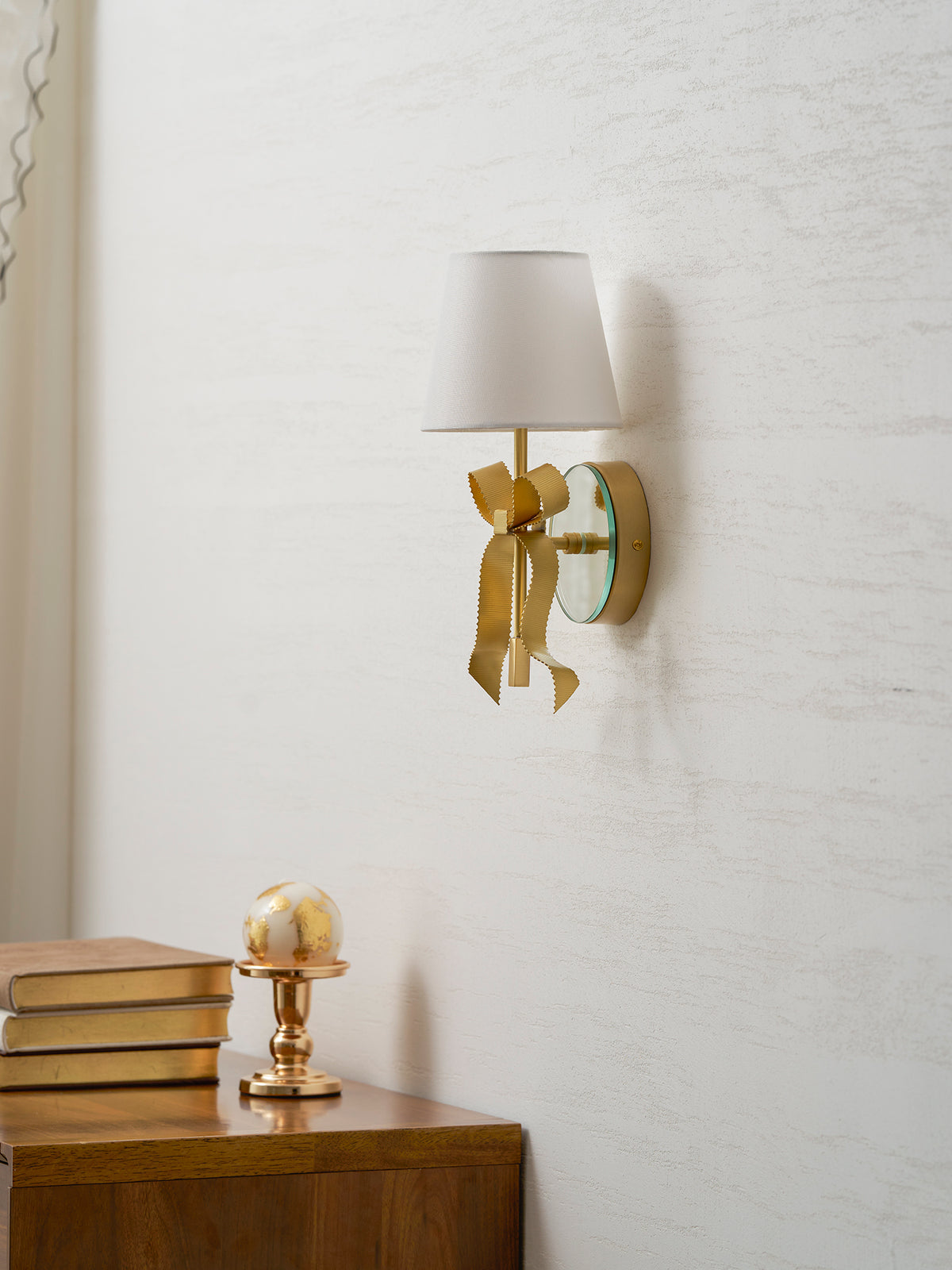 Colette Mirrored Bow Wall Sconce – detail 23