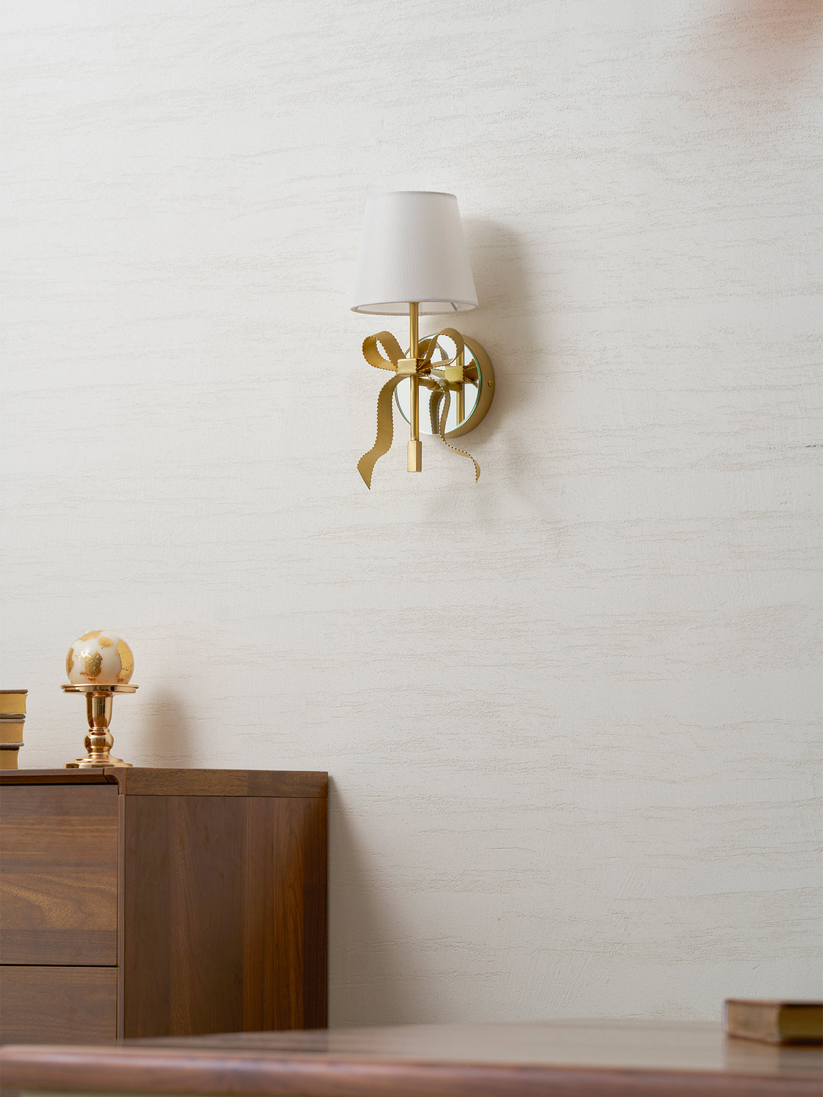 Colette Mirrored Bow Wall Sconce – detail 24