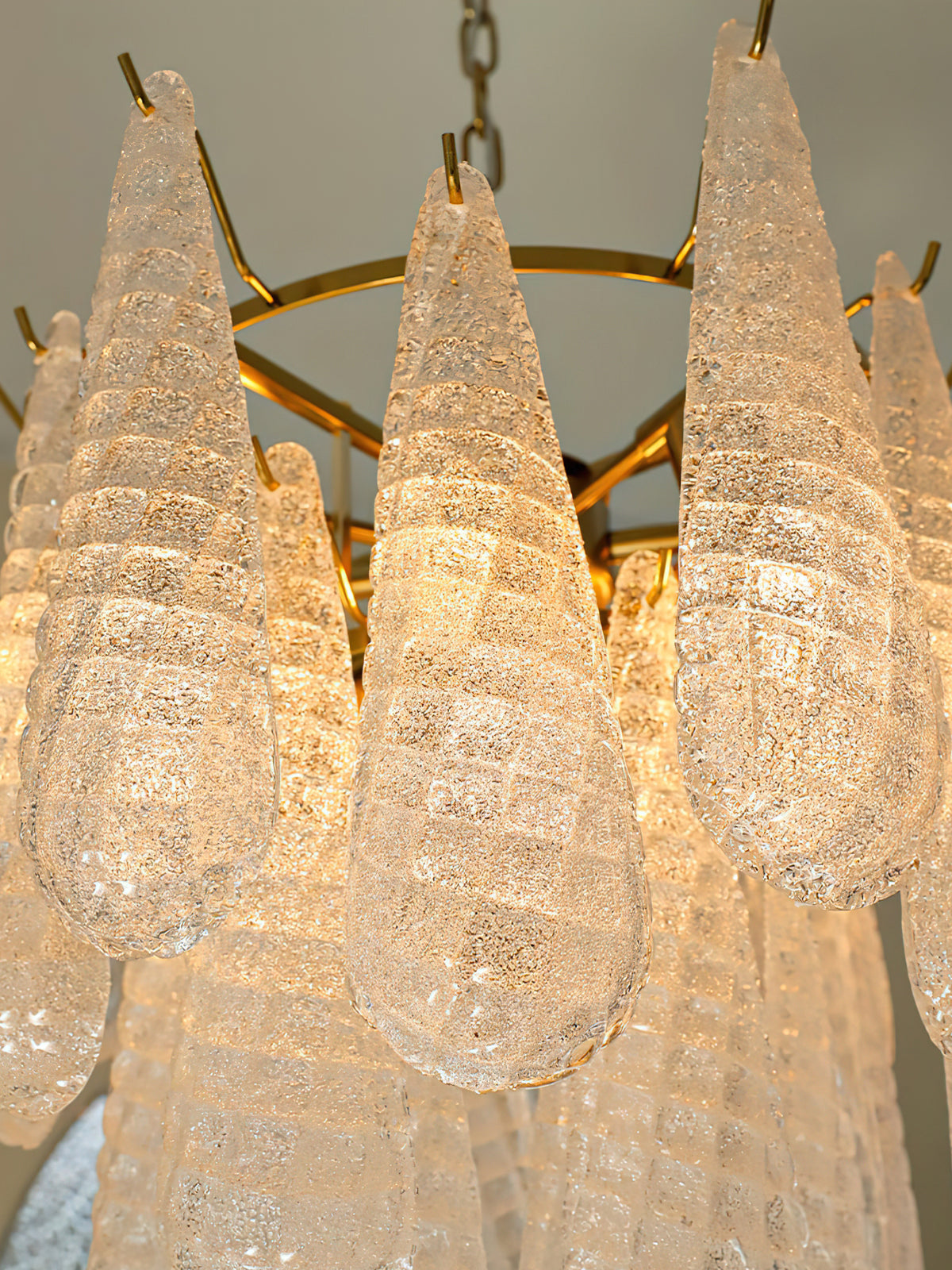 Drifting Cloud Murano chandelier detail