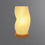 C: Dia 11cm x H 20cm / ∅ 4.3″ x H 7.9″