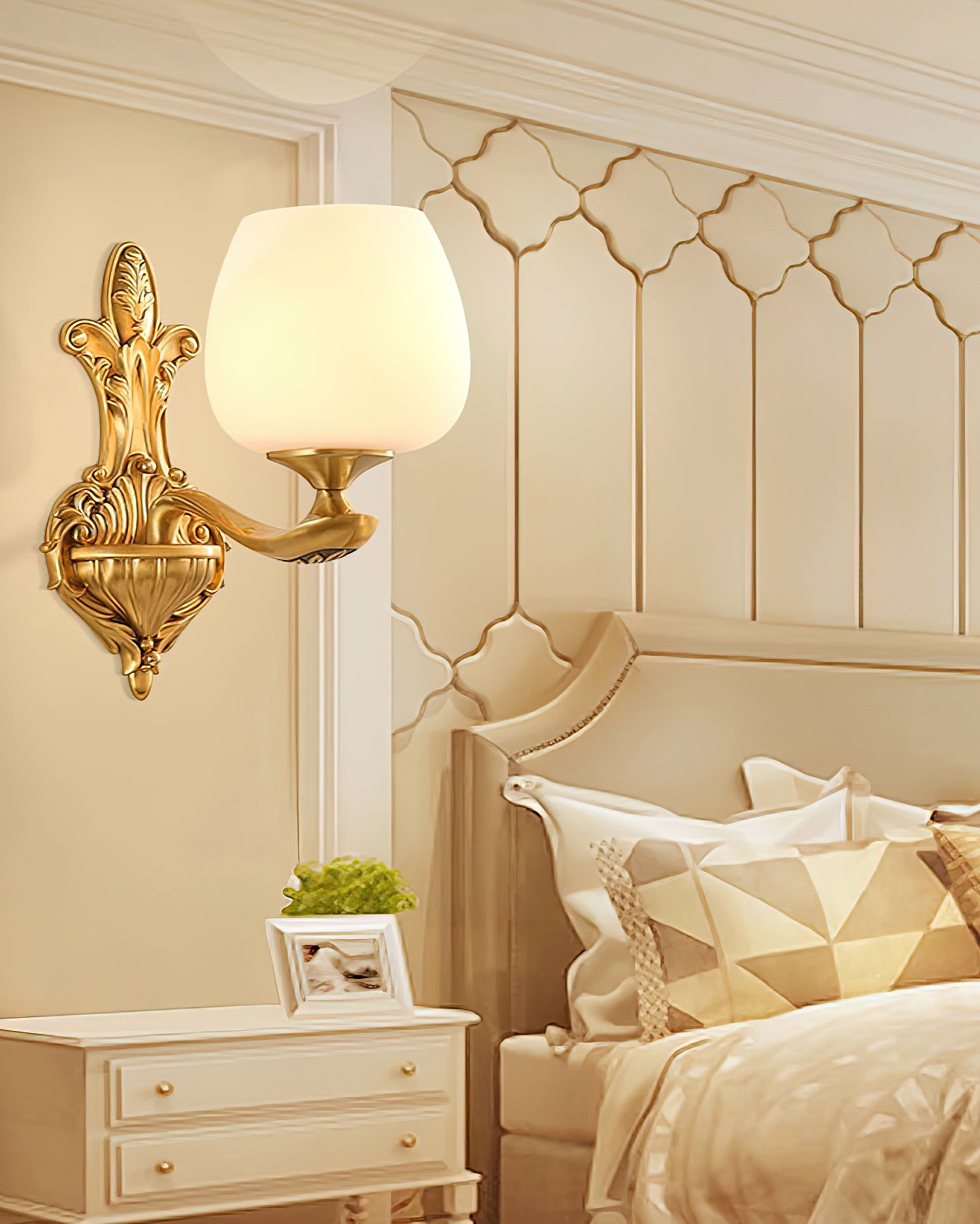 Fateh Wall lamp