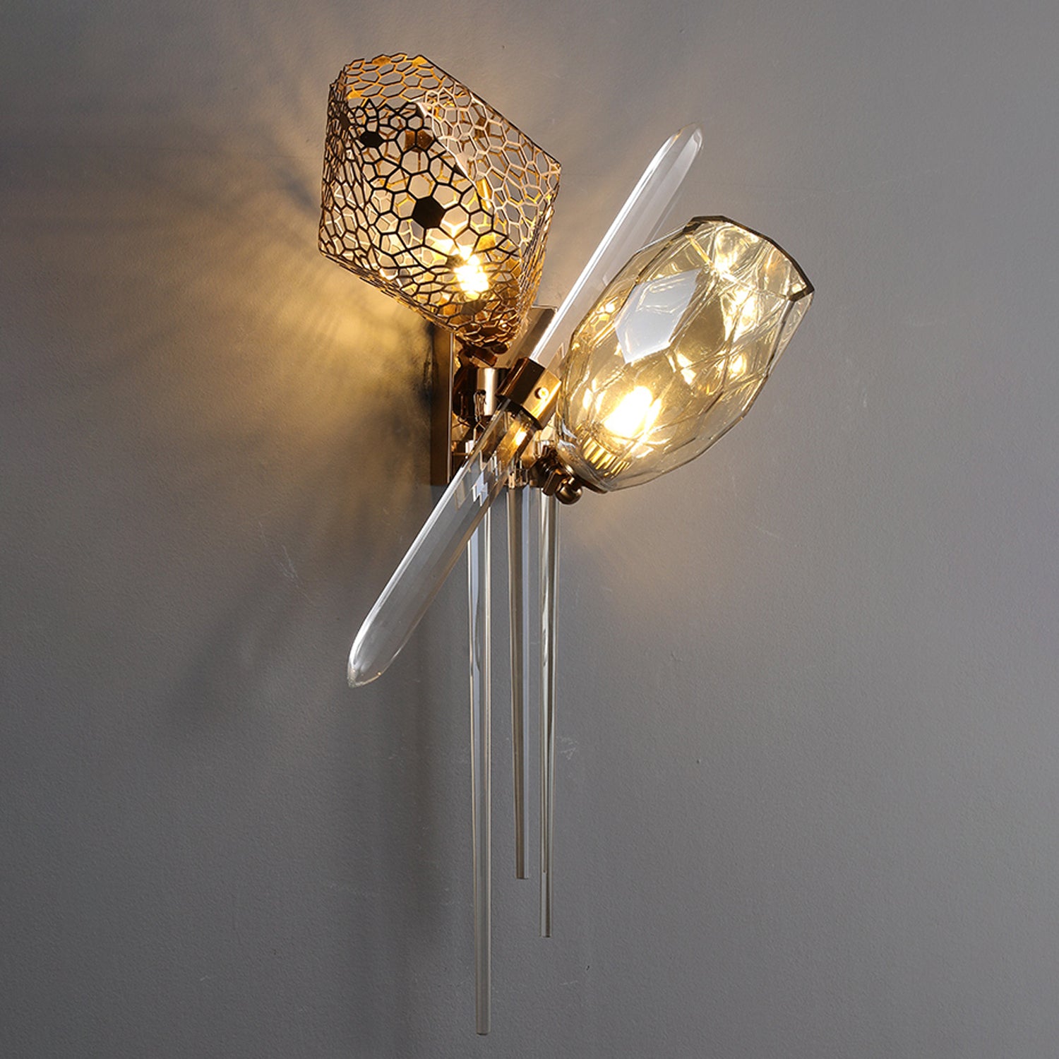 Glere Wall Lamp