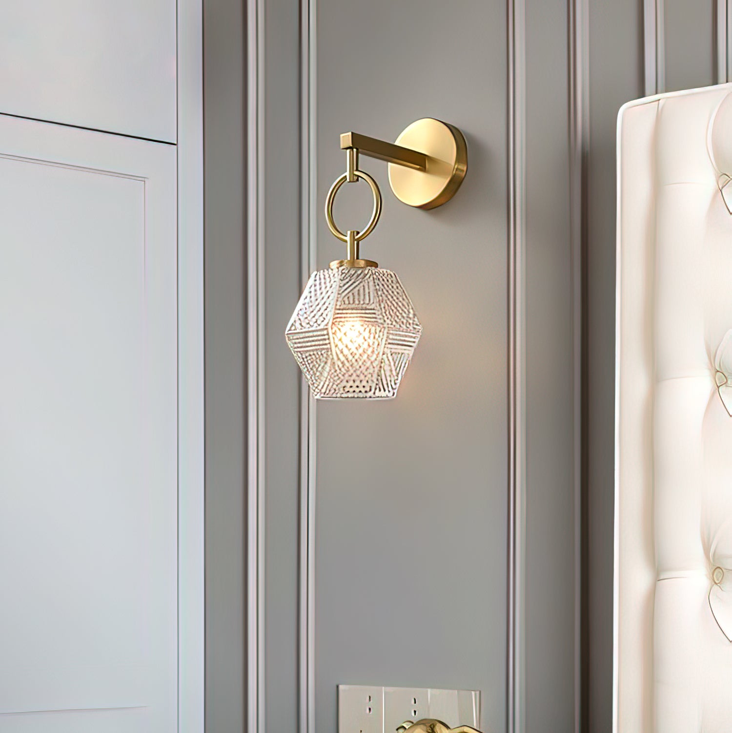 Haleh Wall Lamp