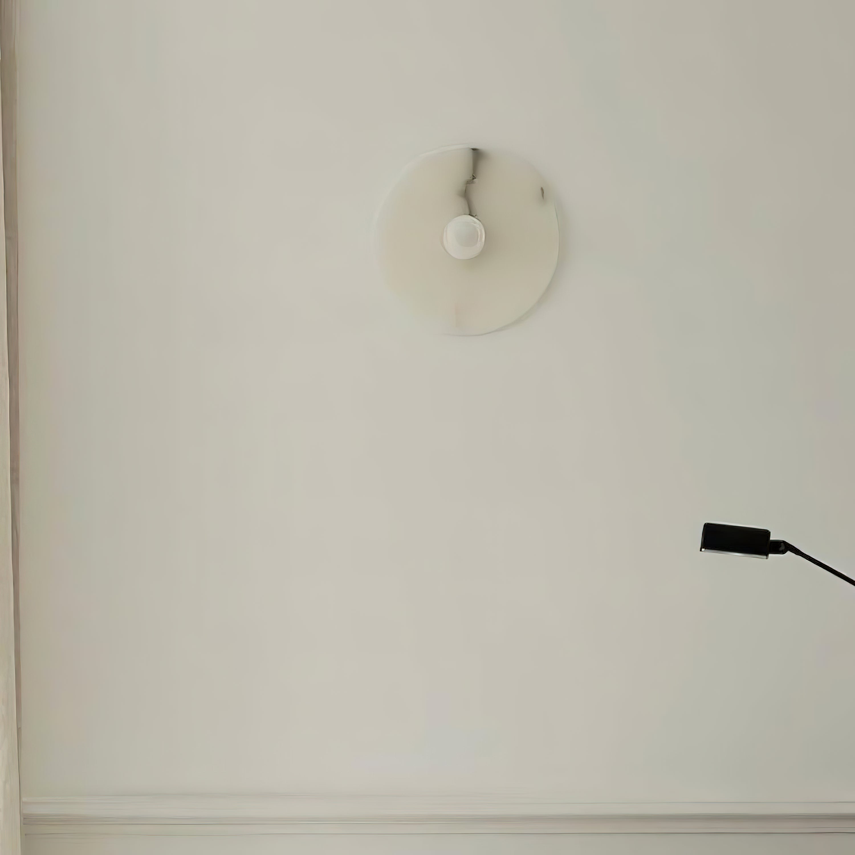 Kelly Wall Lamp