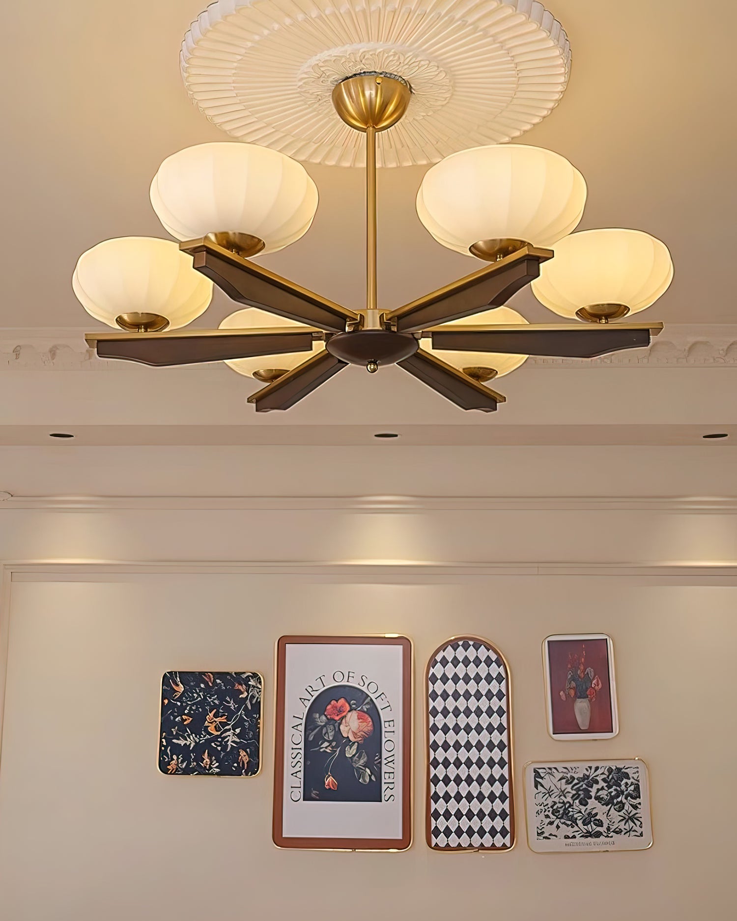 Kurve Chandelier