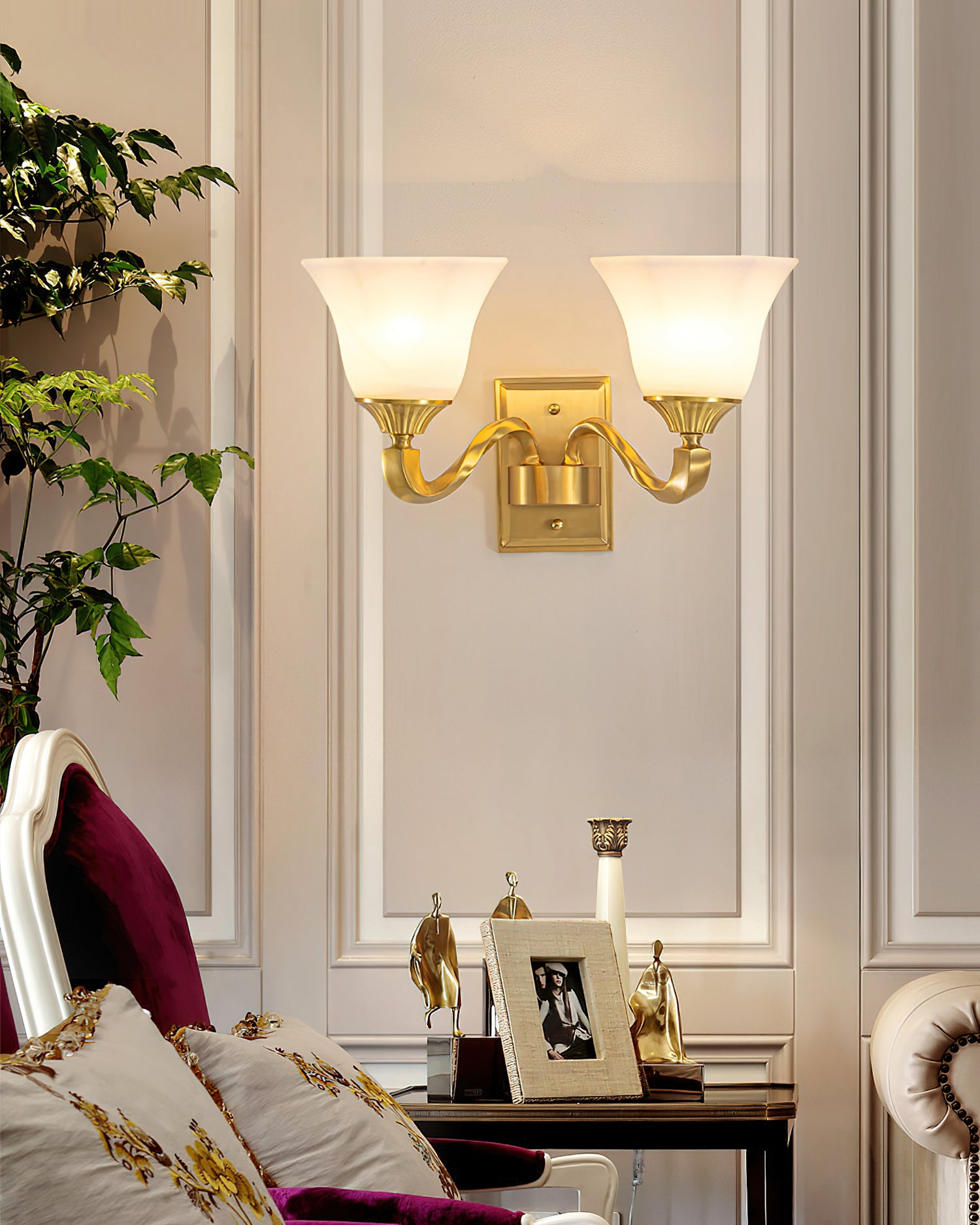 Lindby Wall Lamp