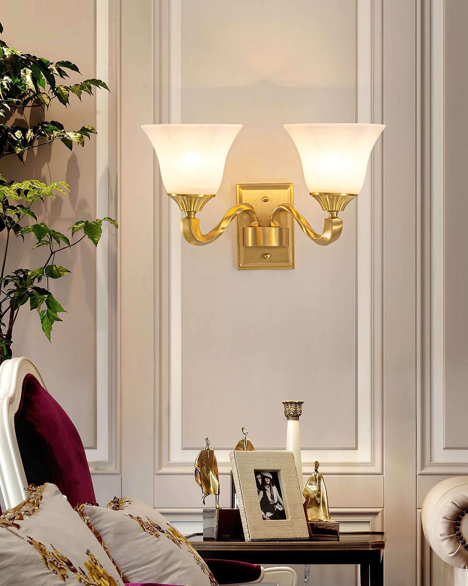 Lindby Wall Lamp