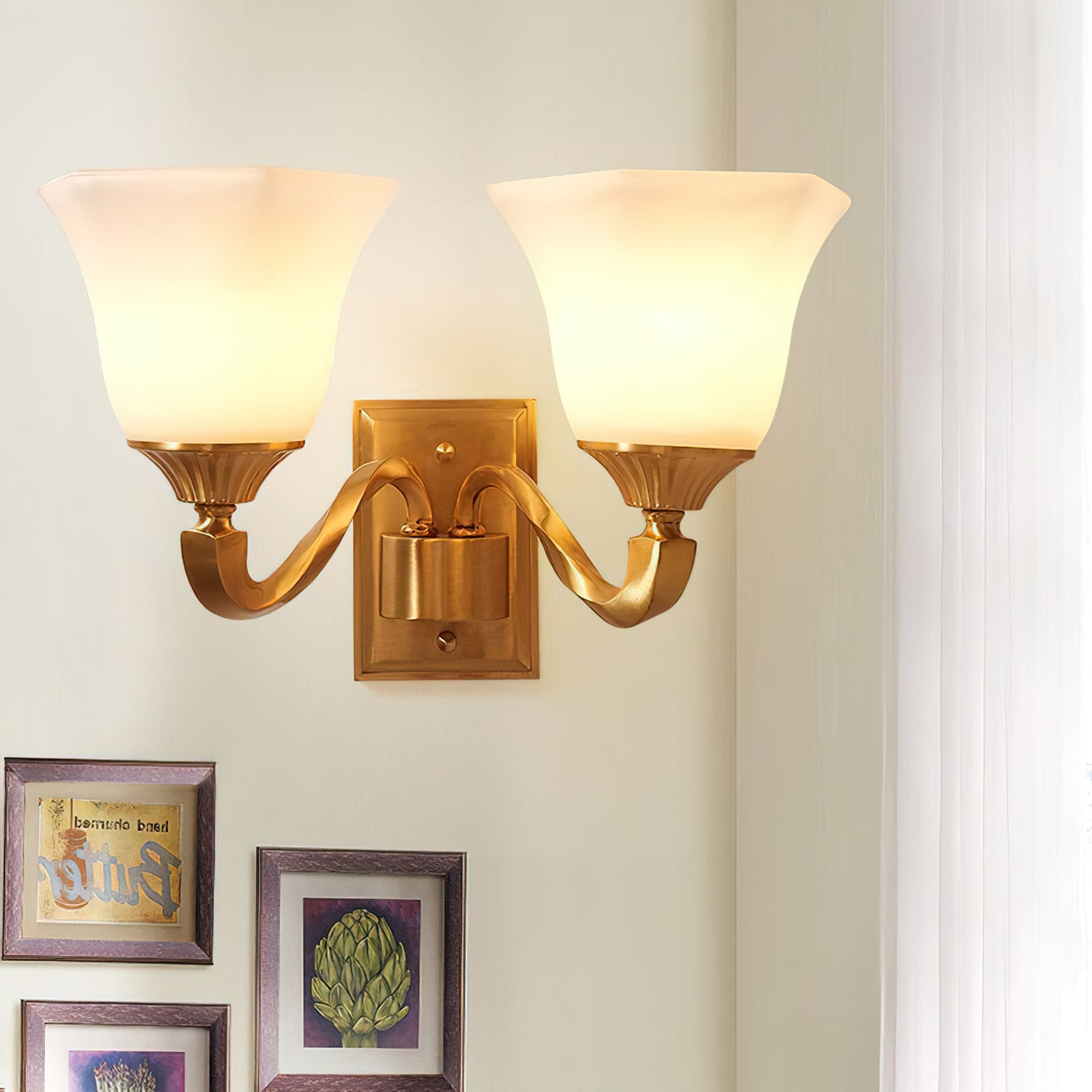 Lindby Wall Lamp