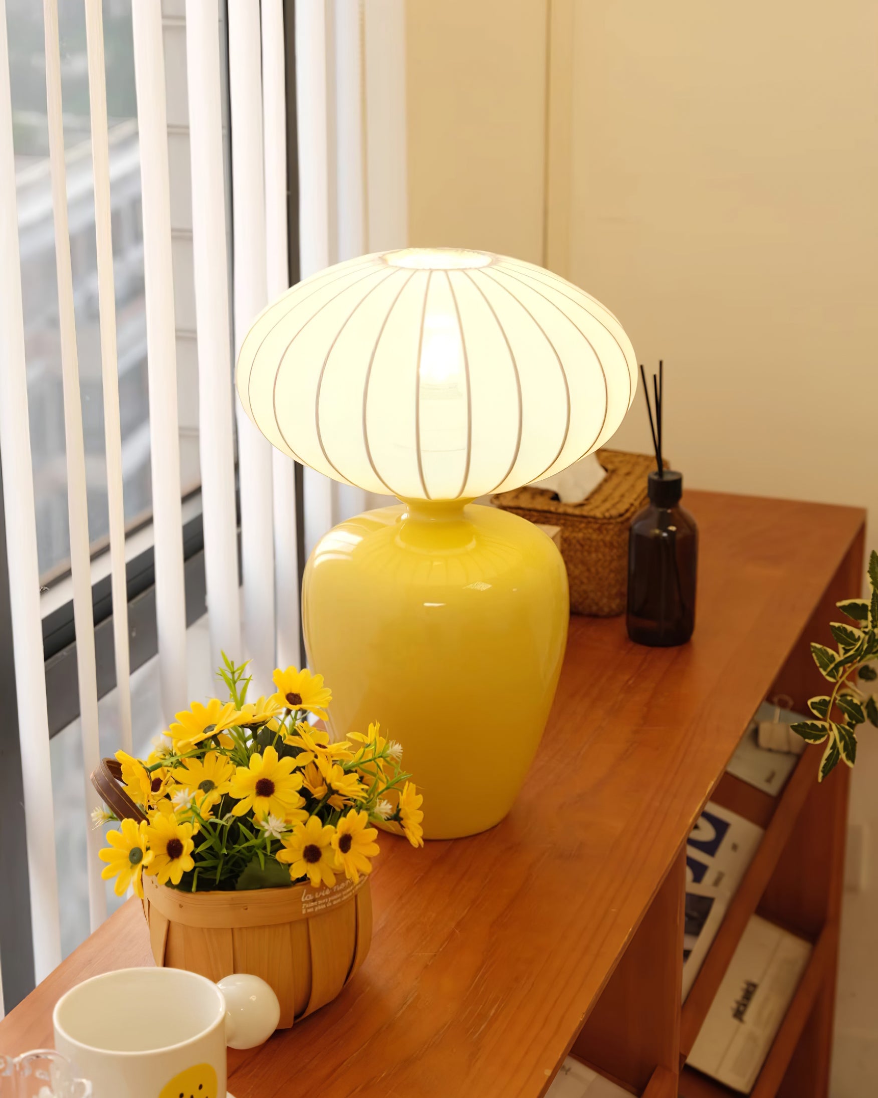 Meringue Table Lamp