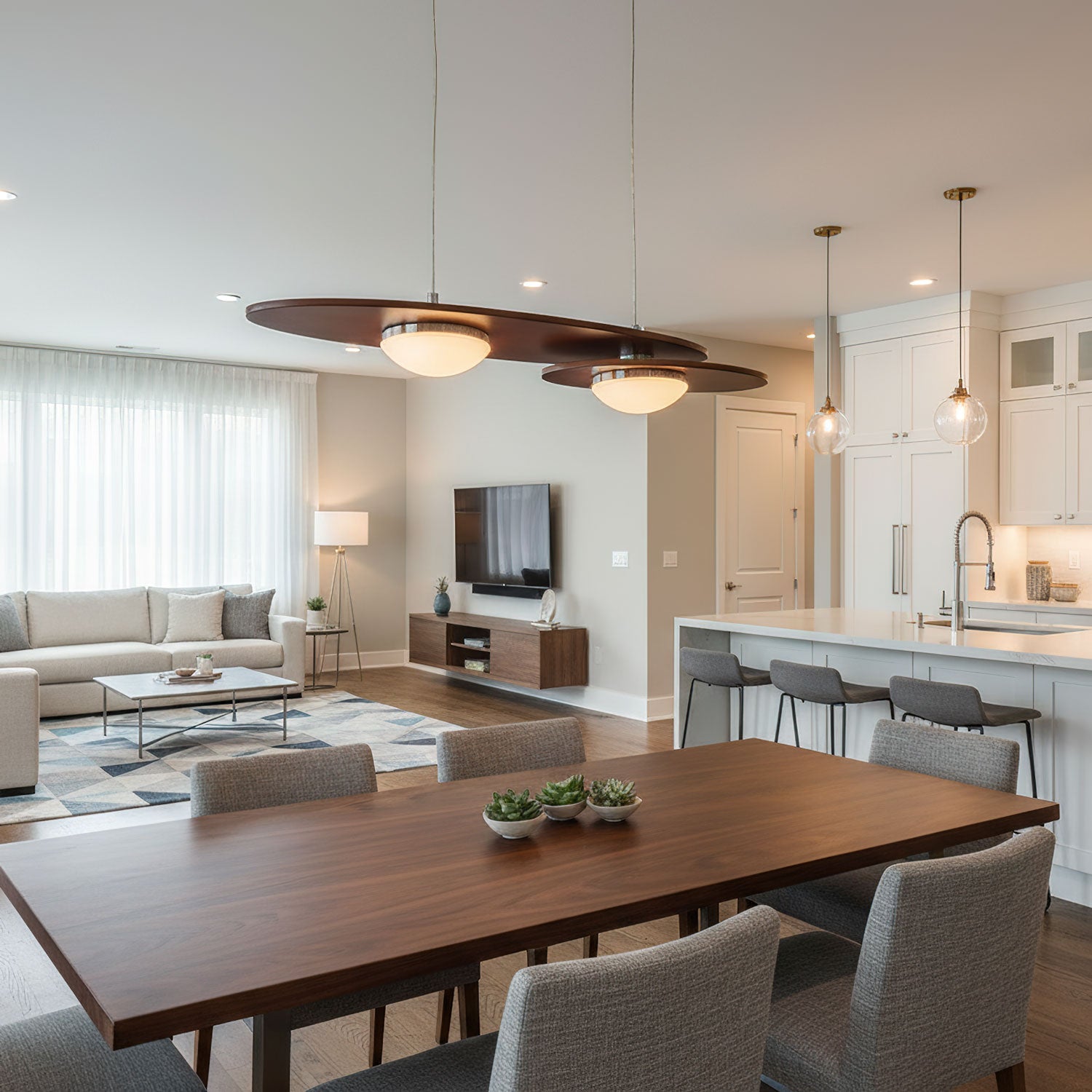 Mernoe Pendant Light