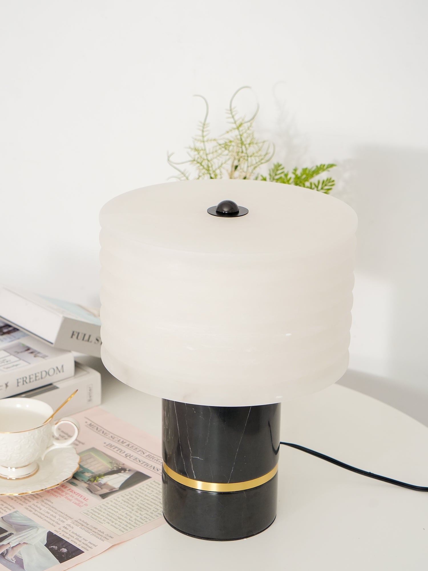 Outela Table Lamp