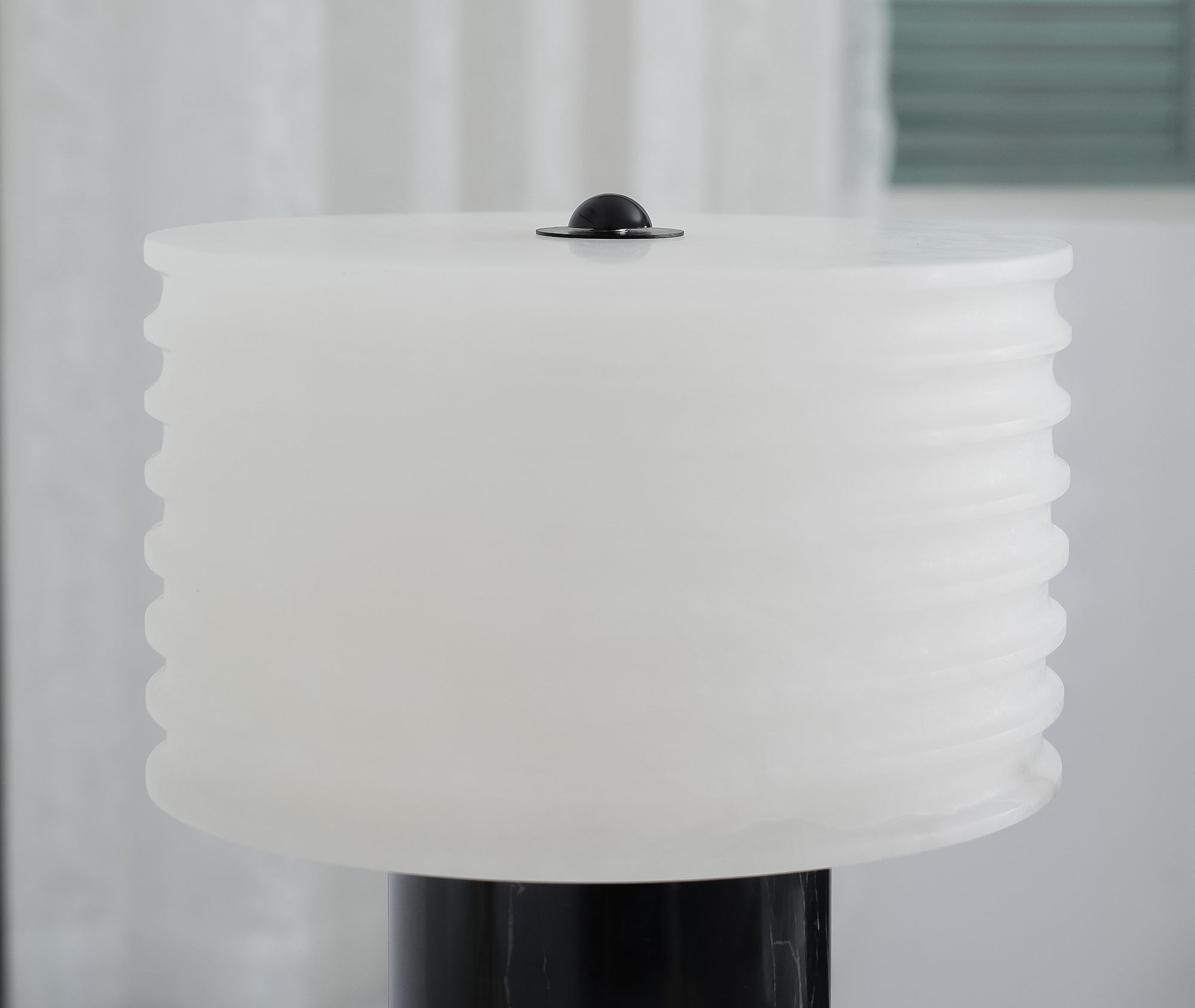 Outela Table Lamp