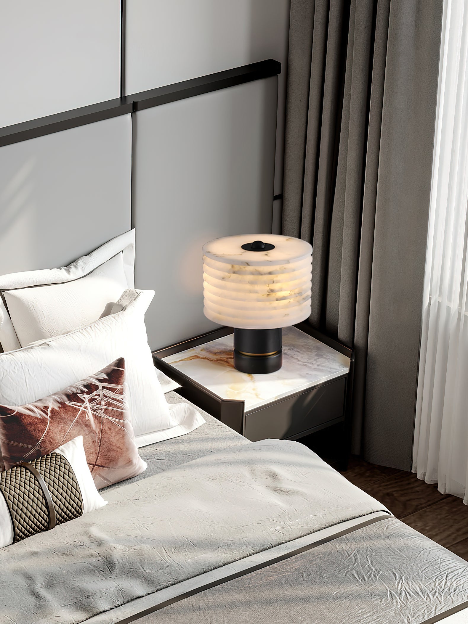 Outela Table Lamp