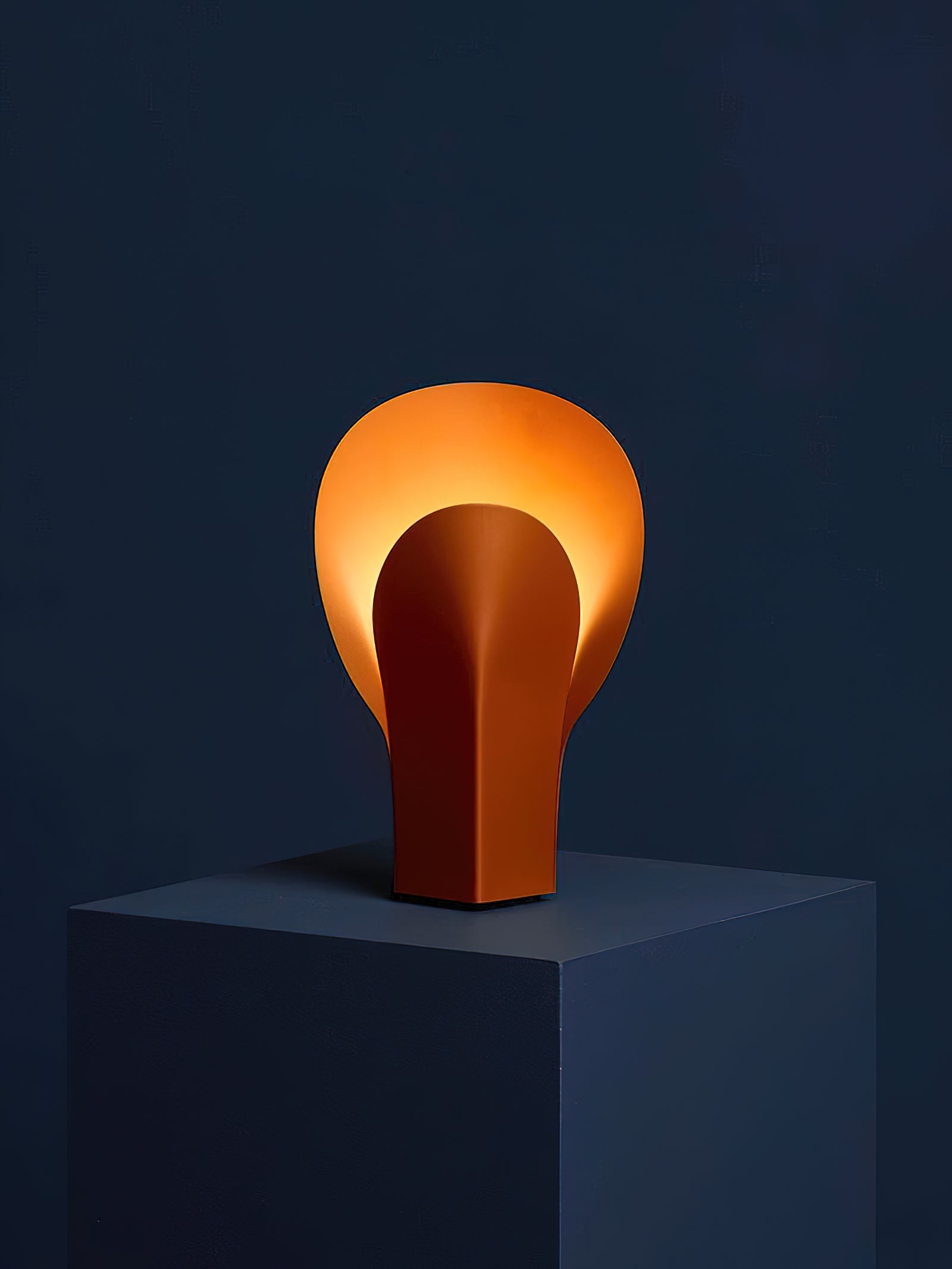 Plume Table Lamp