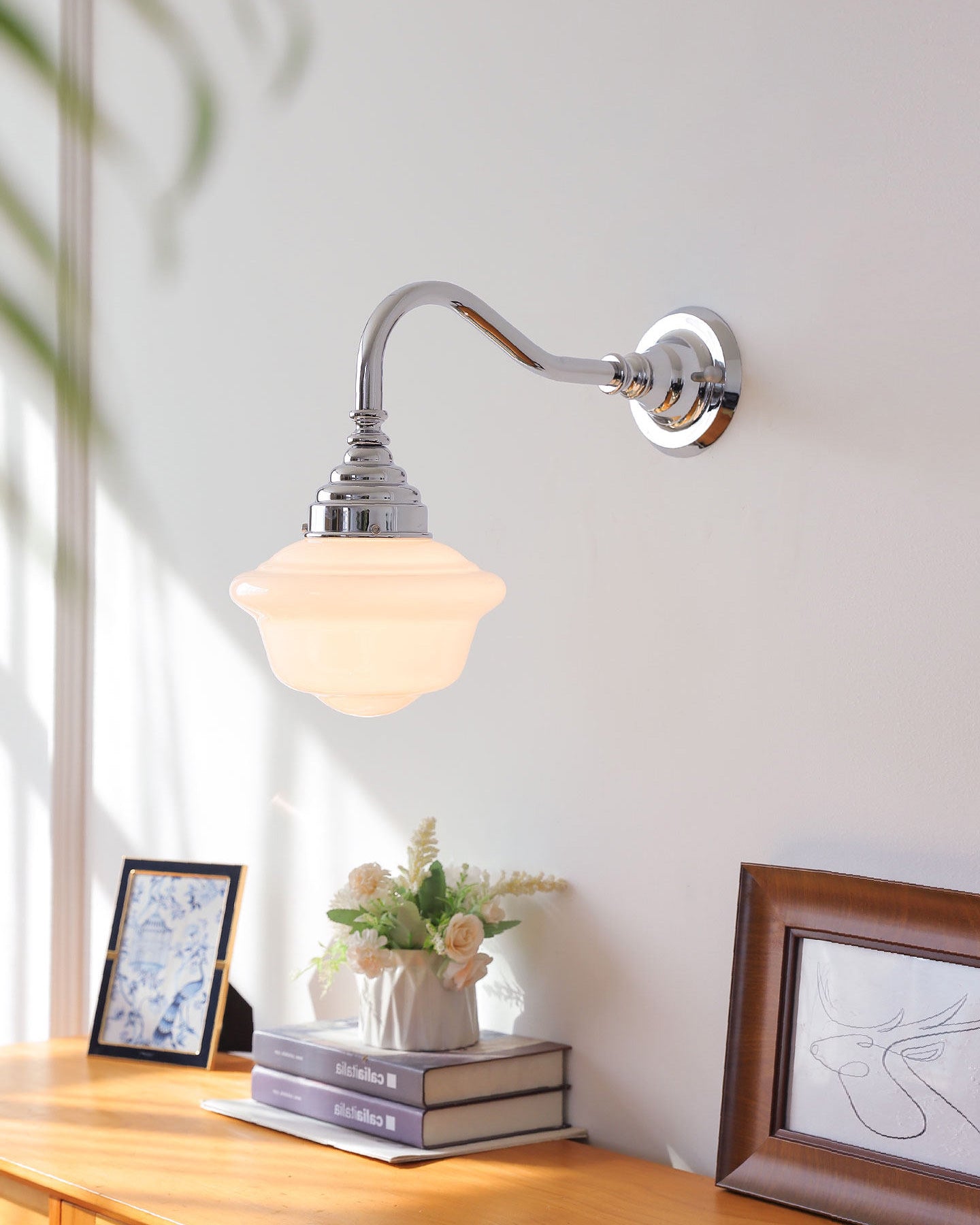 Avery Gooseneck Wall Sconce