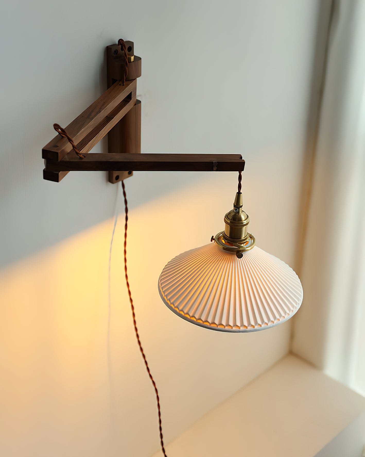 Walnut Telescopic Wall Lamp