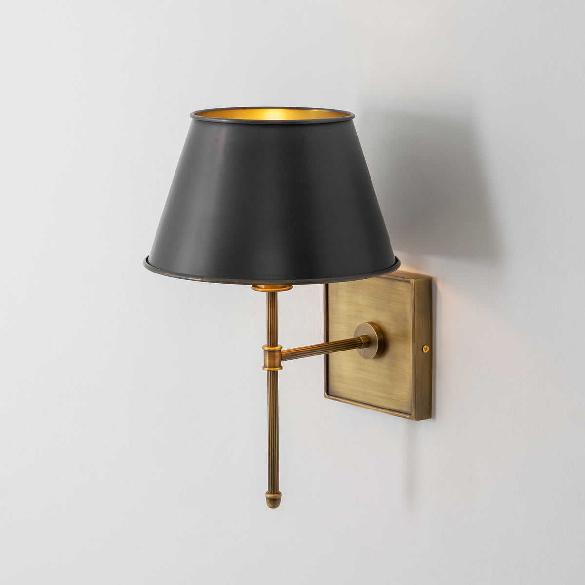 Rhodes Fluted Rod Wall Sconce