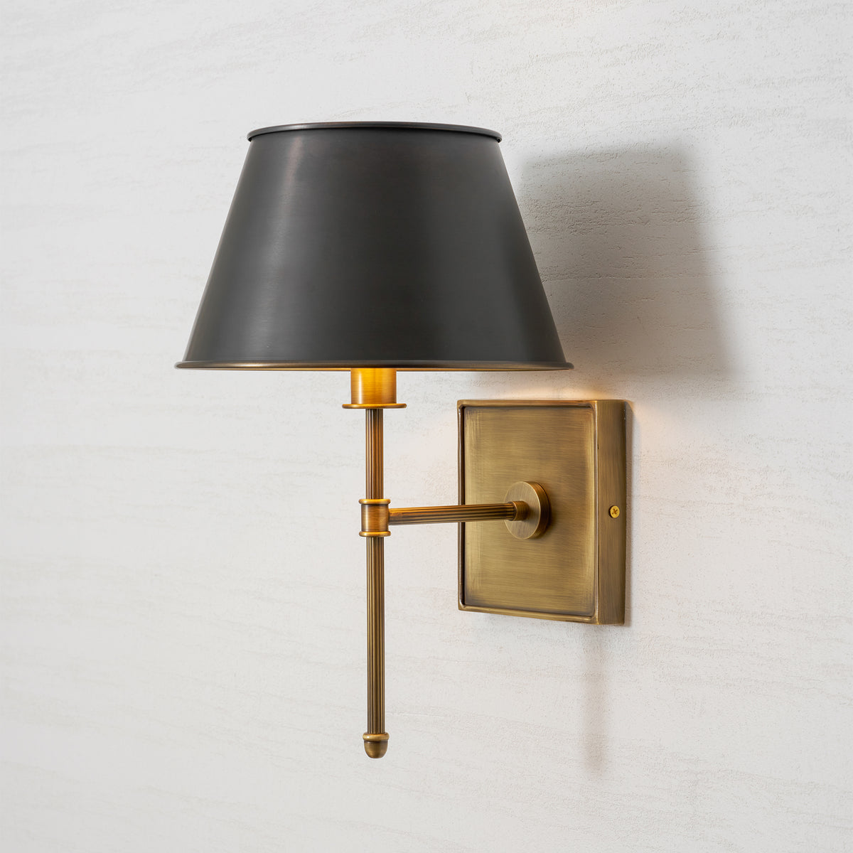Rhodes Fluted Rod Wall Sconce