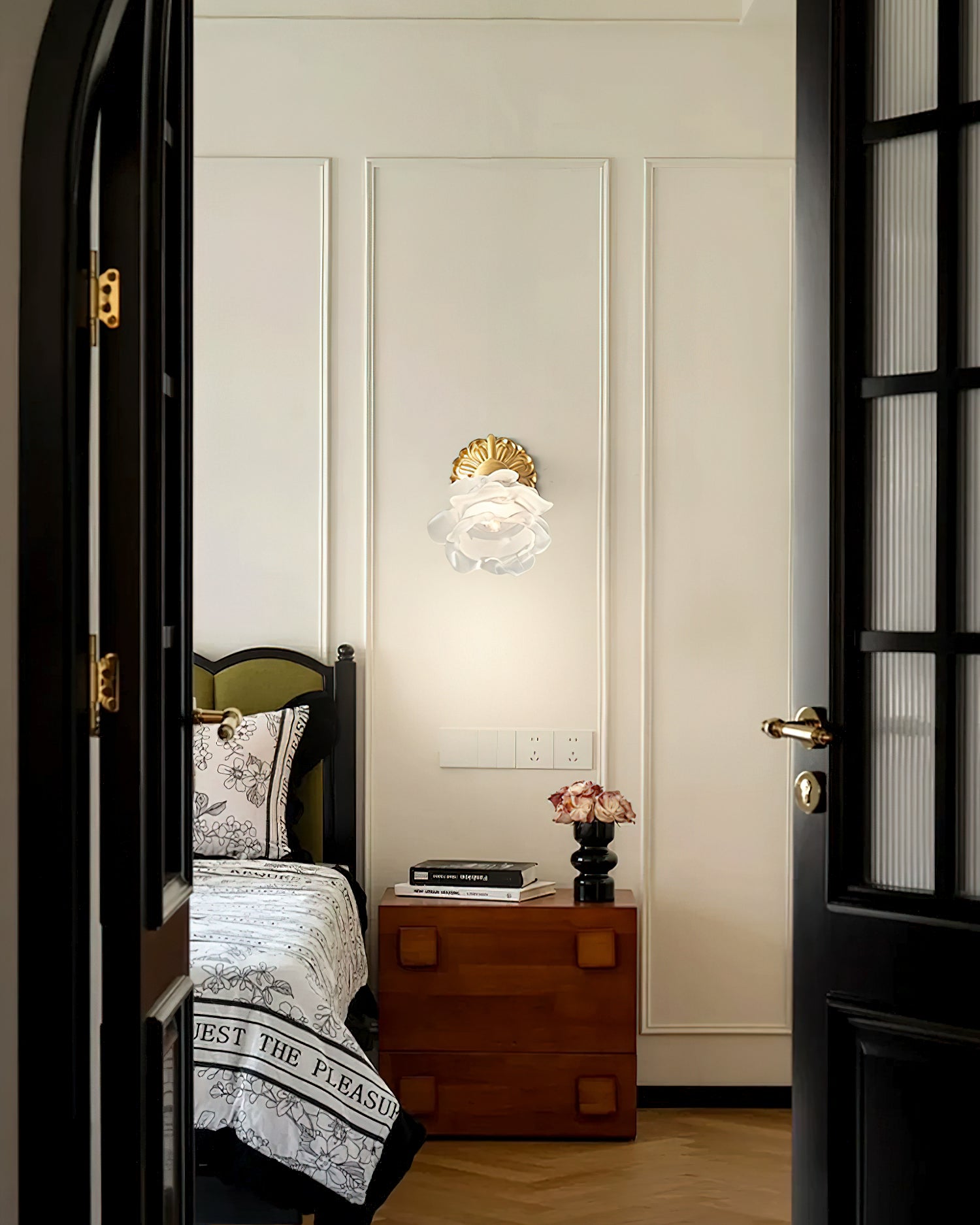 Sherri Wall Lamp