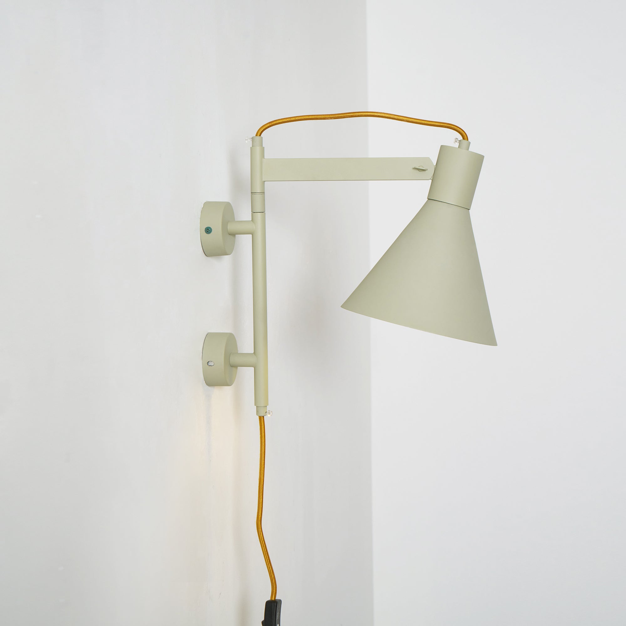 Studio Plug-In Wall Lamp