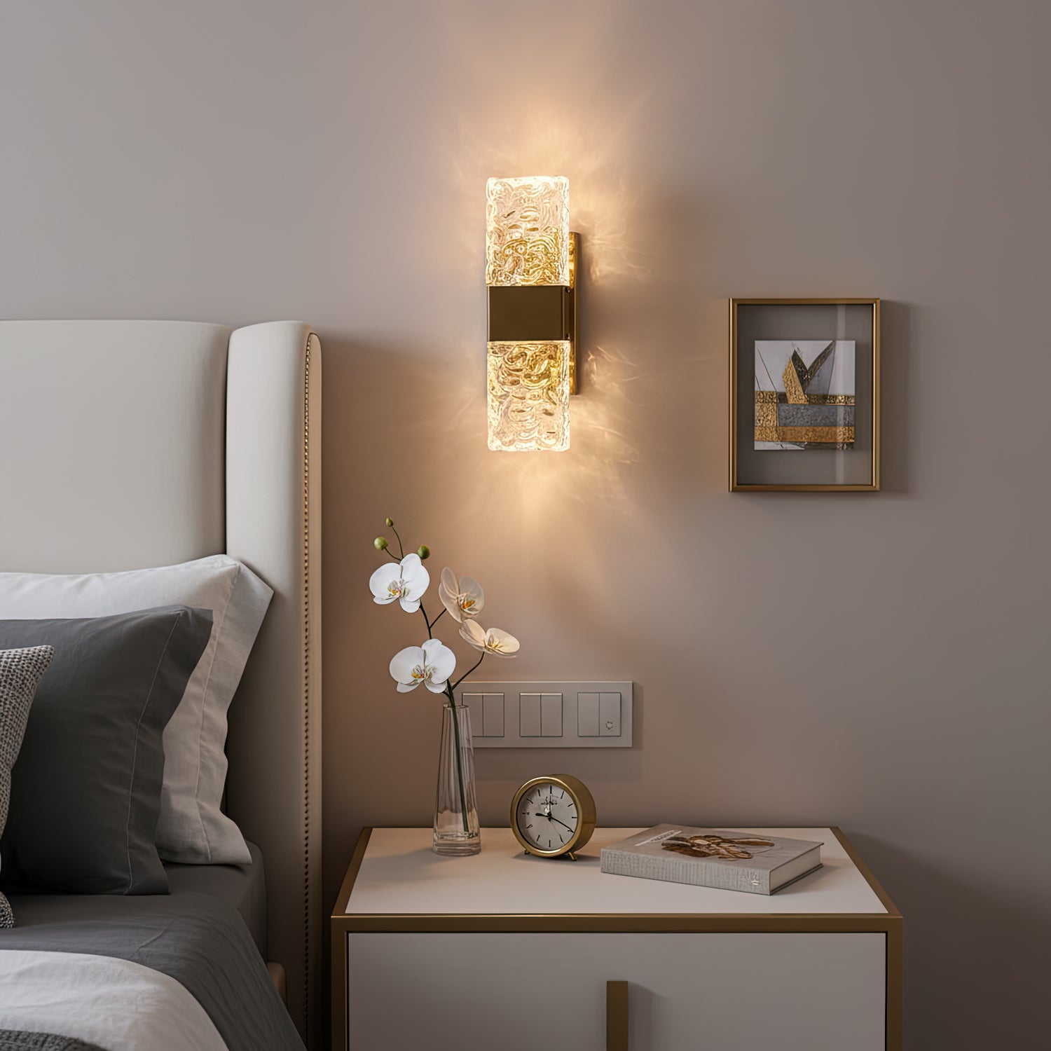 Vega Wall Lamp