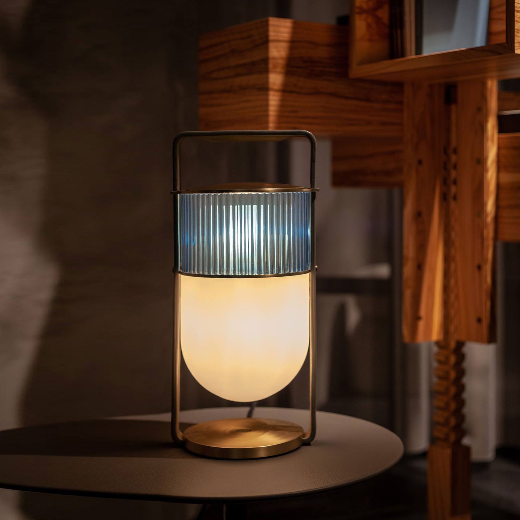 Lámpara de mesa Xi